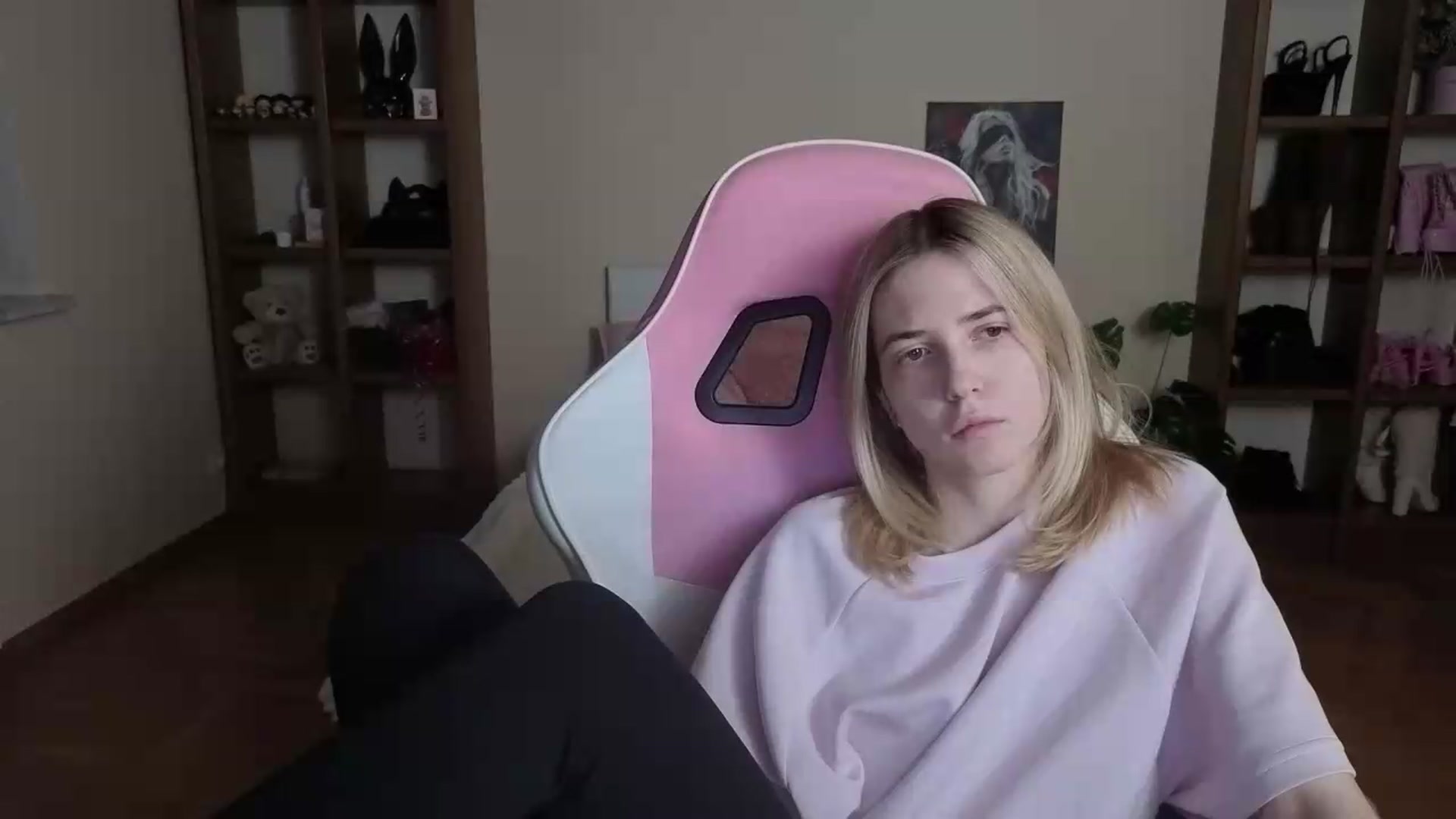 Gallery image thumbnail from Serphelia's myfreecams stream on, 08/27/2026, 17:33 image 19 of 20