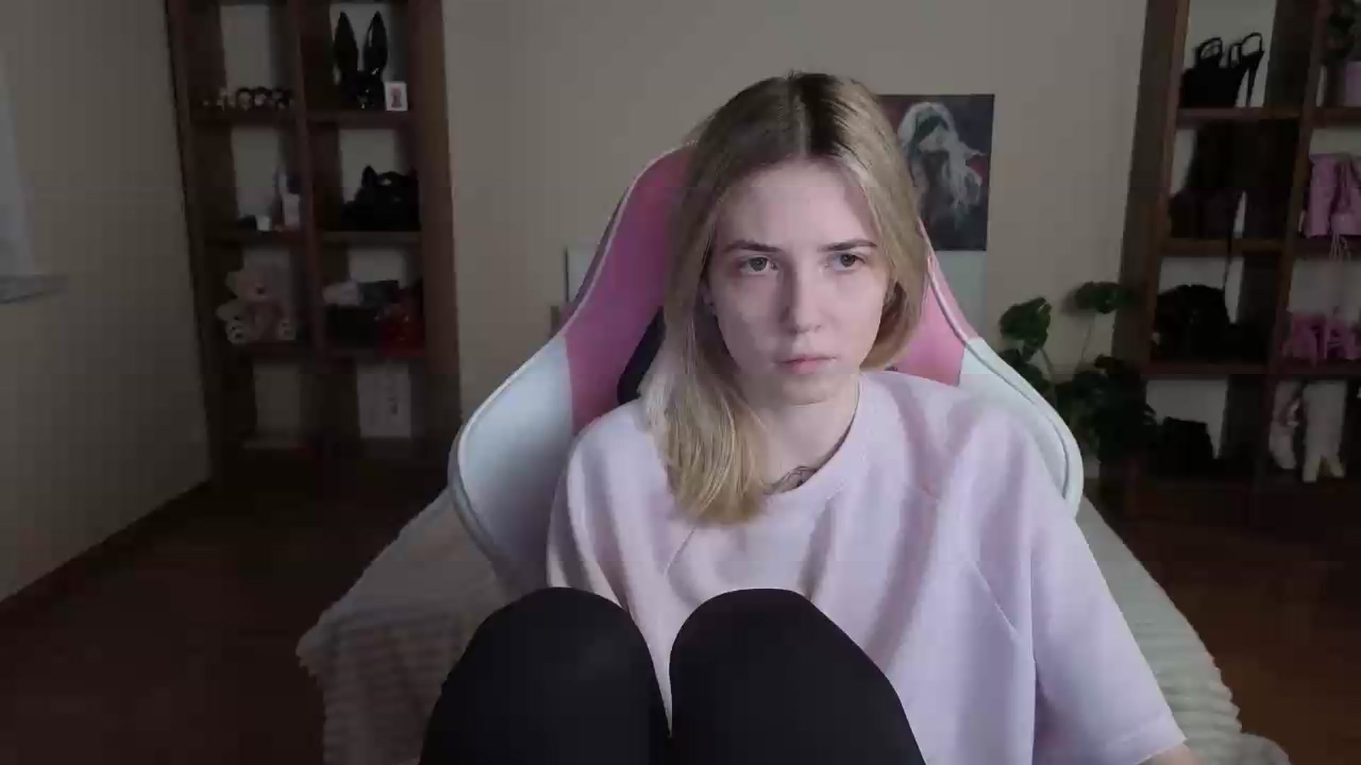 Gallery image thumbnail from Serphelia's myfreecams stream on, 08/27/2026, 17:33 image 1 of 20