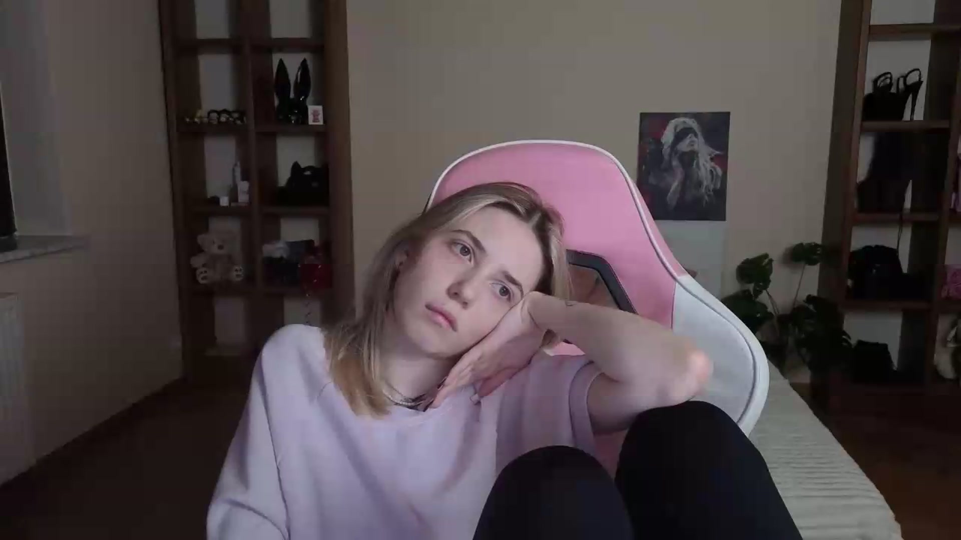 Gallery image thumbnail from Serphelia's myfreecams stream on, 08/27/2026, 19:36 image 20 of 20