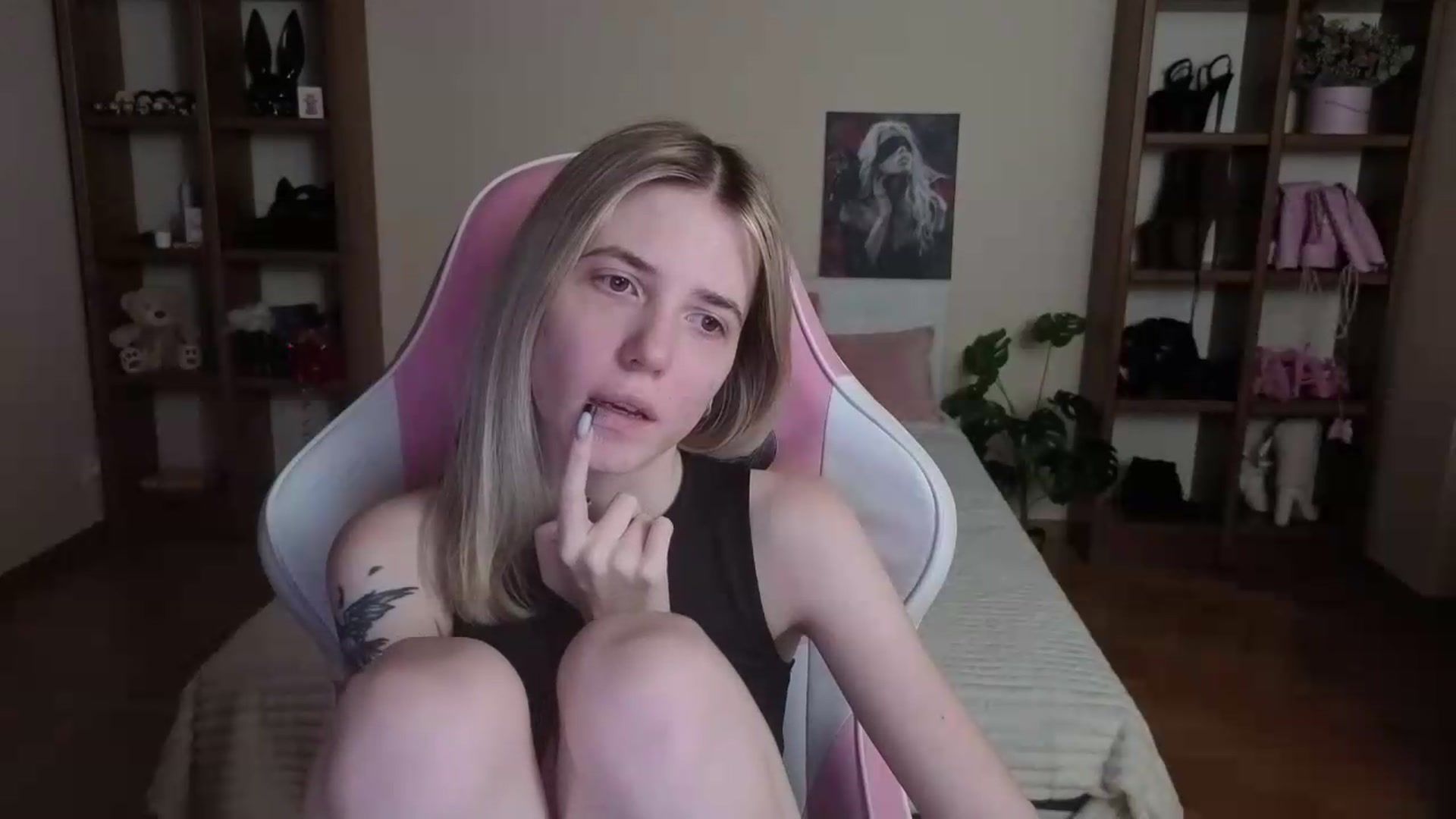Gallery image thumbnail from Serphelia's myfreecams stream on, 08/29/2026, 18:18 image 20 of 20
