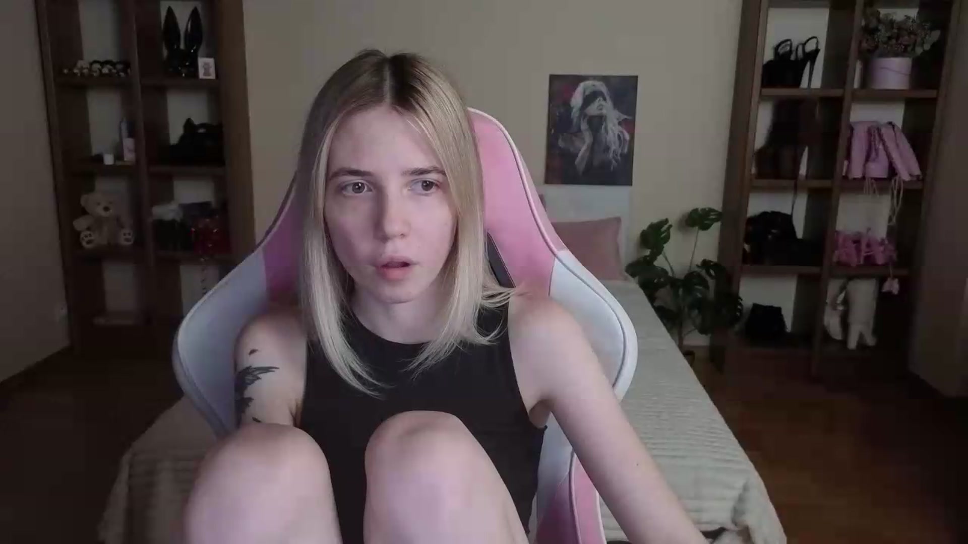 Gallery image thumbnail from Serphelia's myfreecams stream on, 08/29/2026, 18:18 image 10 of 20