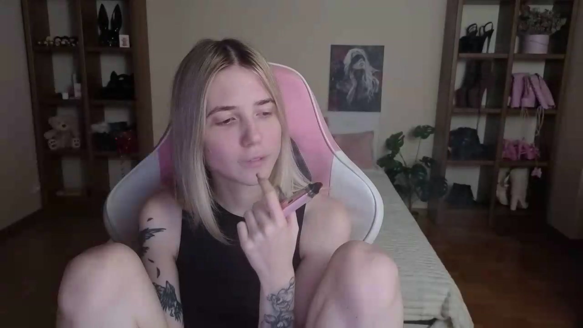 Gallery image thumbnail from Serphelia's myfreecams stream on, 08/29/2026, 18:18 image 11 of 20