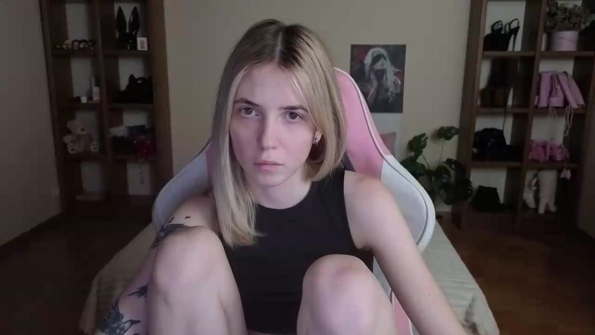 Gallery image thumbnail from Serphelia's myfreecams stream on, 08/29/2026, 19:56 image 8 of 20