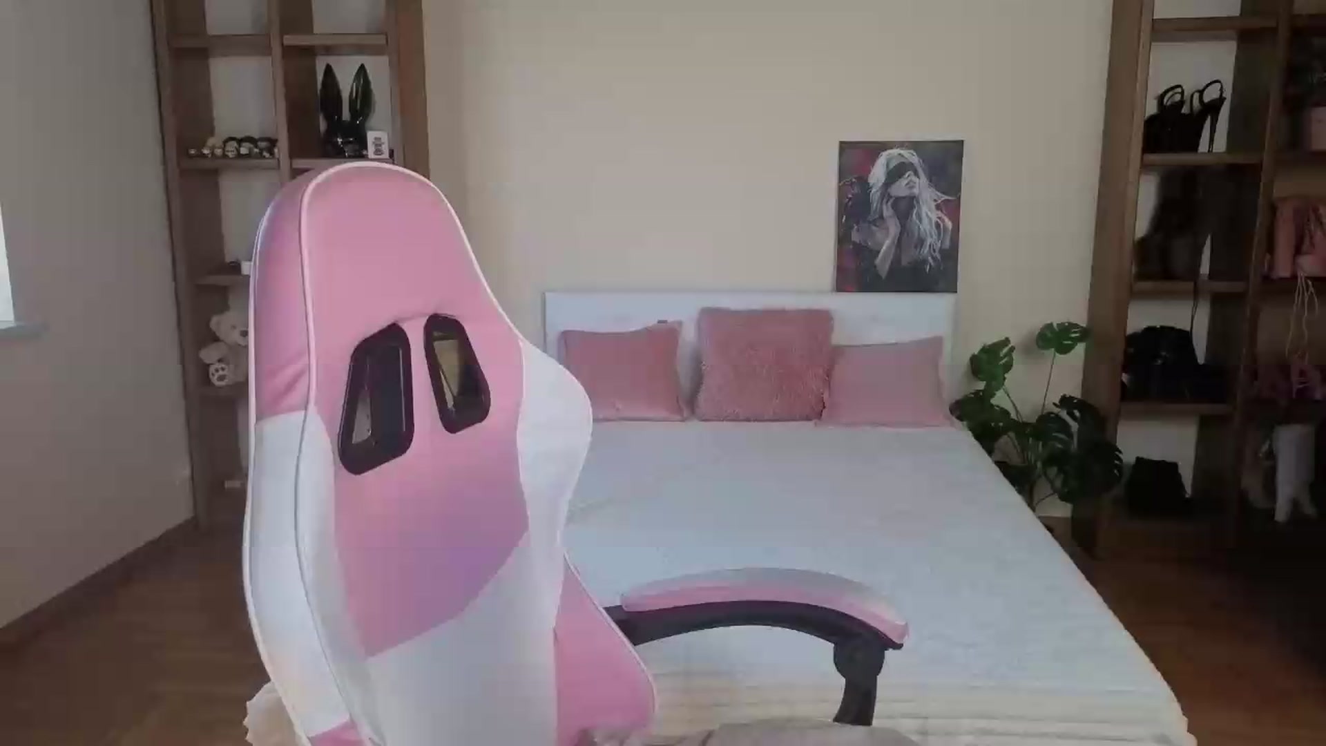 Gallery image thumbnail from Serphelia's myfreecams stream on, 08/30/2026, 13:45 image 19 of 20