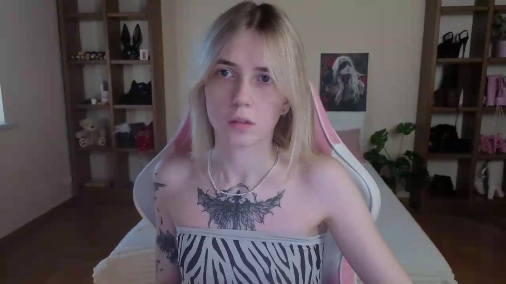 Gallery image thumbnail from Serphelia's myfreecams stream on, 08/30/2026, 13:45 image 3 of 20