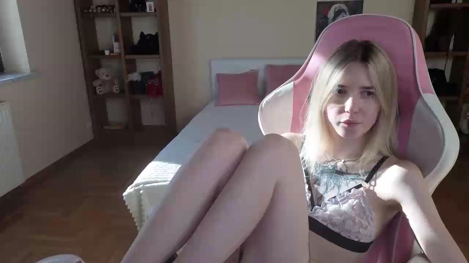 Gallery image thumbnail from Serphelia's myfreecams stream on, 08/30/2026, 15:27 image 14 of 20