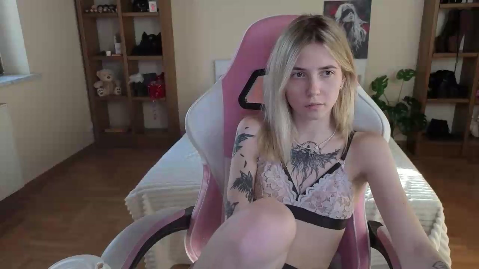 Gallery image thumbnail from Serphelia's myfreecams stream on, 08/30/2026, 16:11 image 14 of 20
