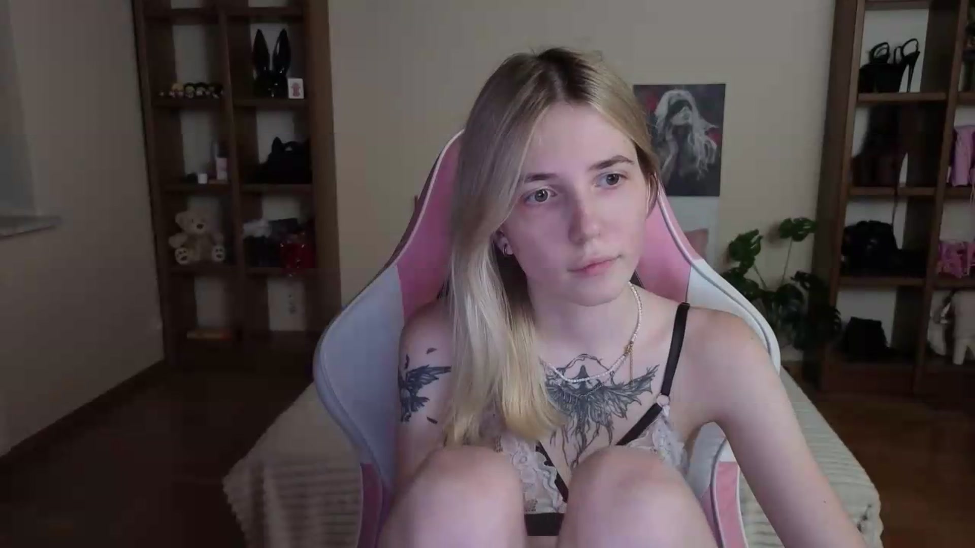 Gallery image thumbnail from Serphelia's myfreecams stream on, 08/30/2026, 20:24 image 7 of 20