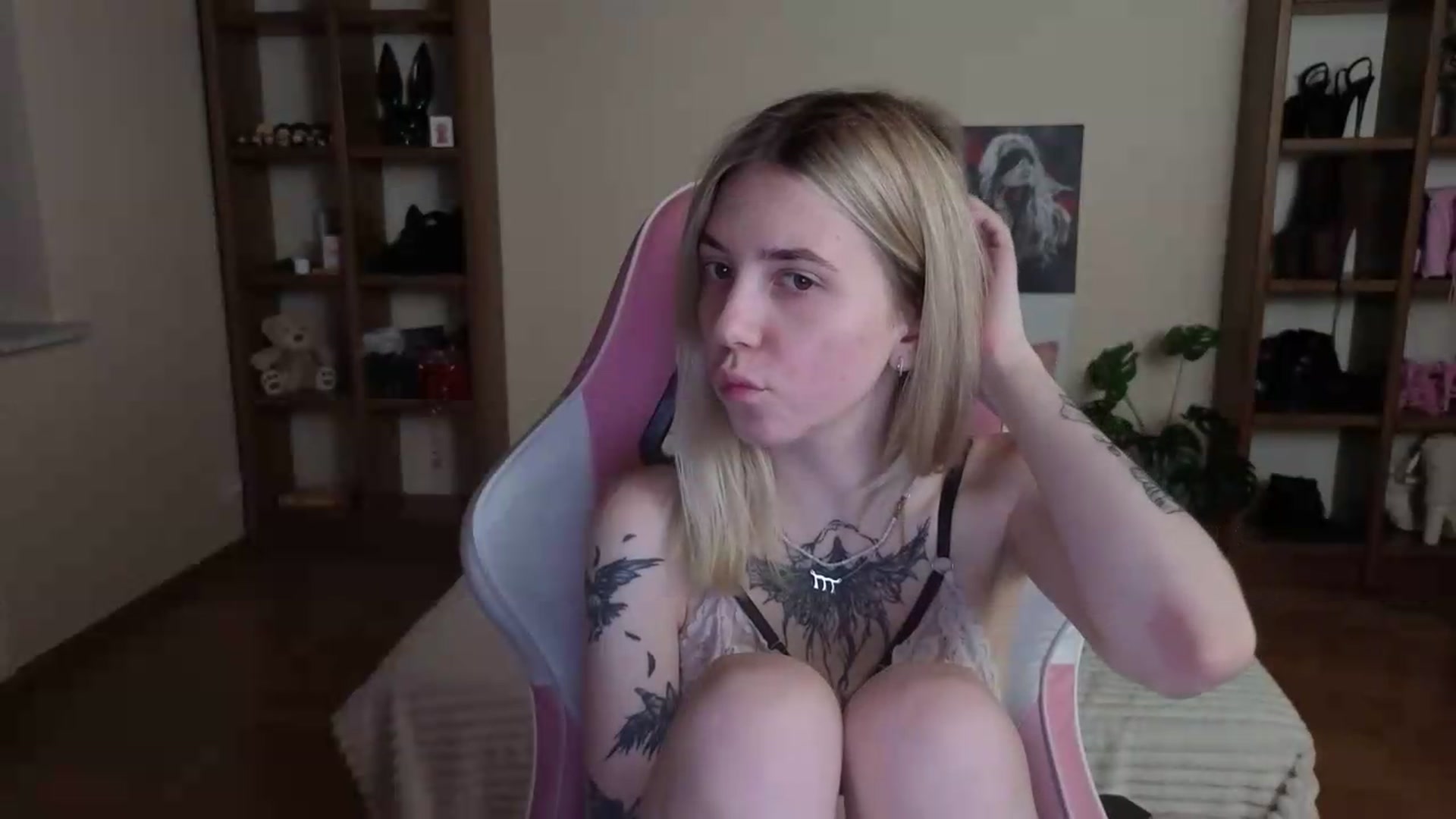 Gallery image thumbnail from Serphelia's myfreecams stream on, 08/30/2026, 20:24 image 10 of 20
