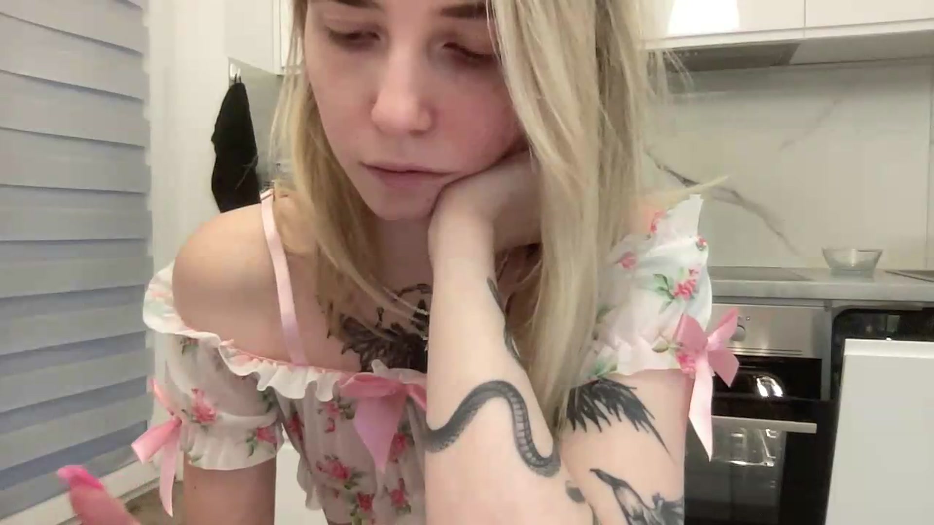 Gallery image thumbnail from Serphelia's myfreecams stream on, 09/13/2026, 17:35 image 7 of 20