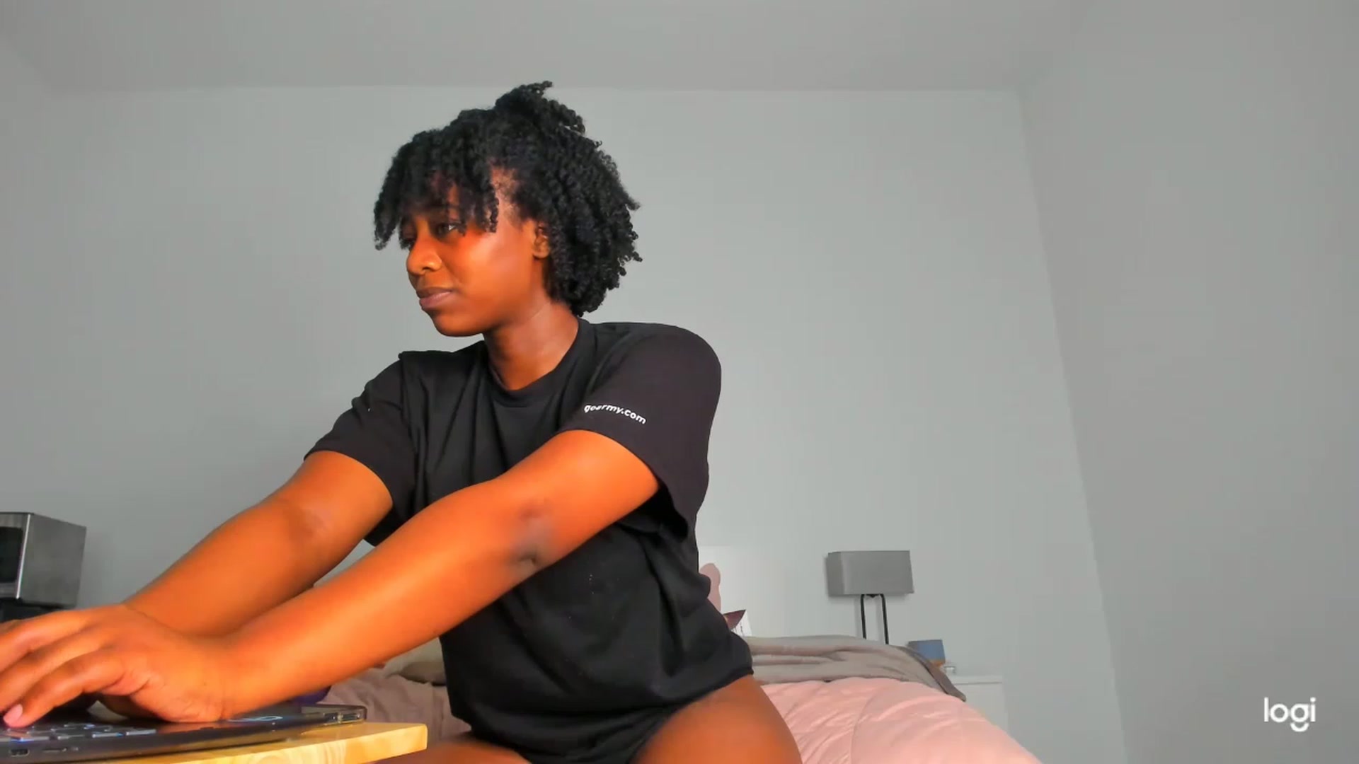 Gallery image thumbnail from Seven's myfreecams stream on, 11/18/2022, 04:57 image 5 of 20
