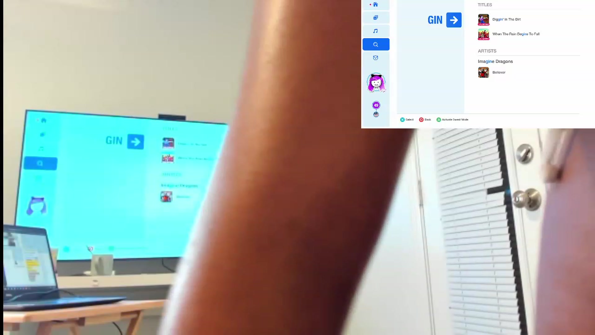 Gallery image thumbnail from Seven's myfreecams stream on, 12/08/2022, 07:30 image 19 of 20