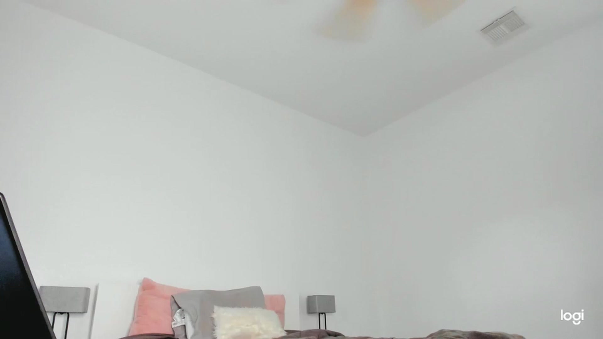 Gallery image thumbnail from Seven's myfreecams stream on, 12/11/2022, 24:04 image 3 of 20