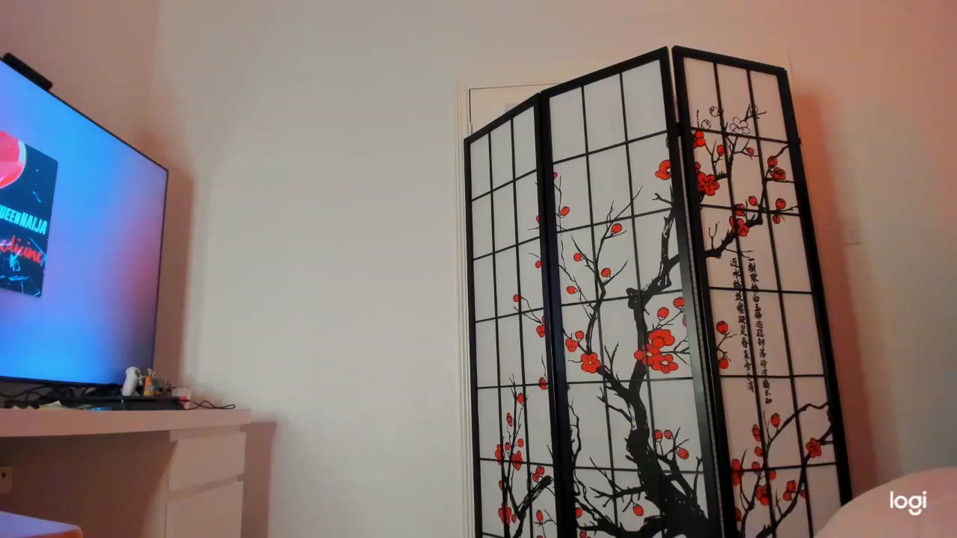 Gallery image thumbnail from Seven's myfreecams stream on, 02/01/2023, 05:35 image 4 of 20