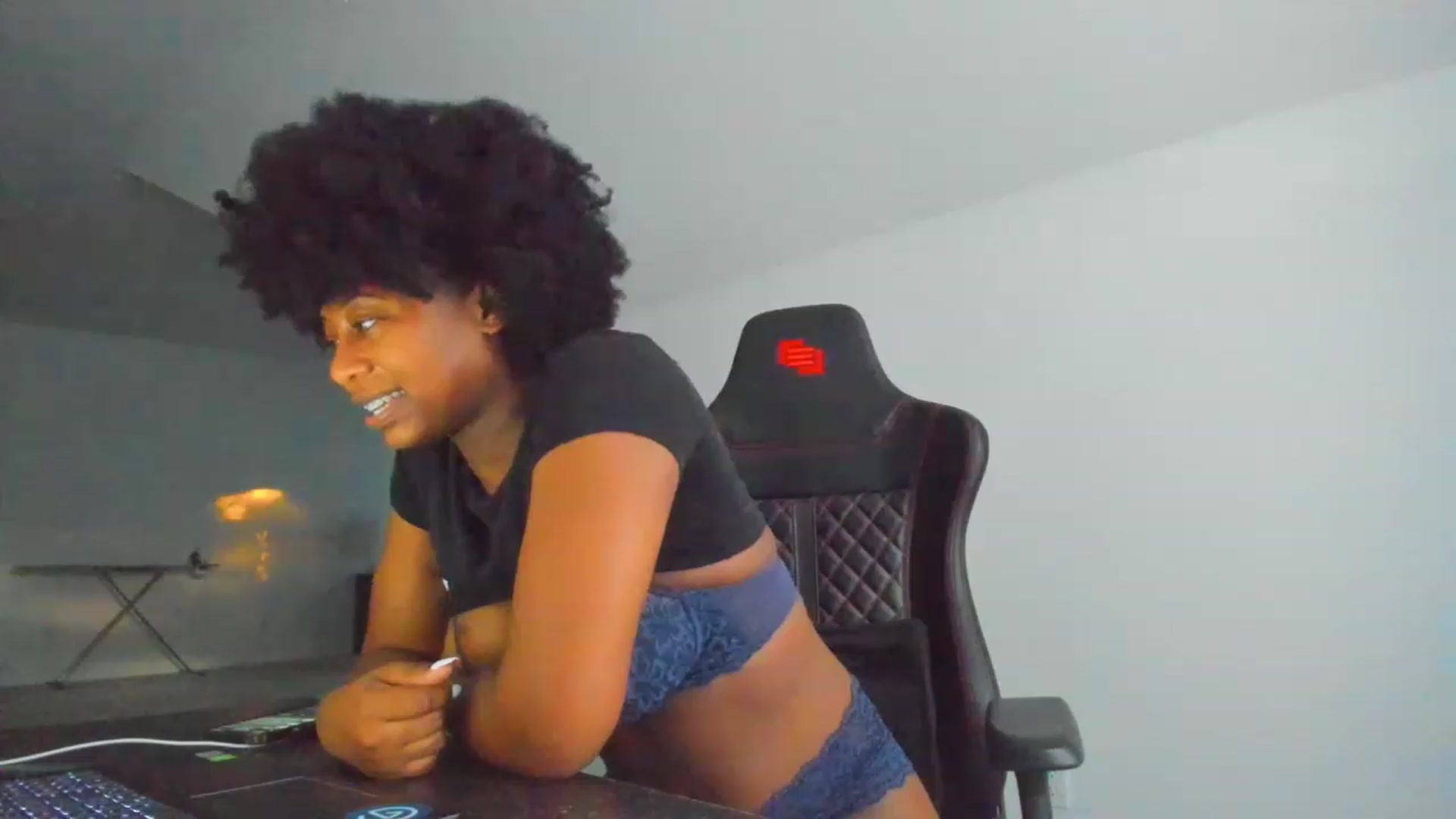 Gallery image thumbnail from Seven's myfreecams stream on, 02/07/2023, 24:12 image 4 of 20