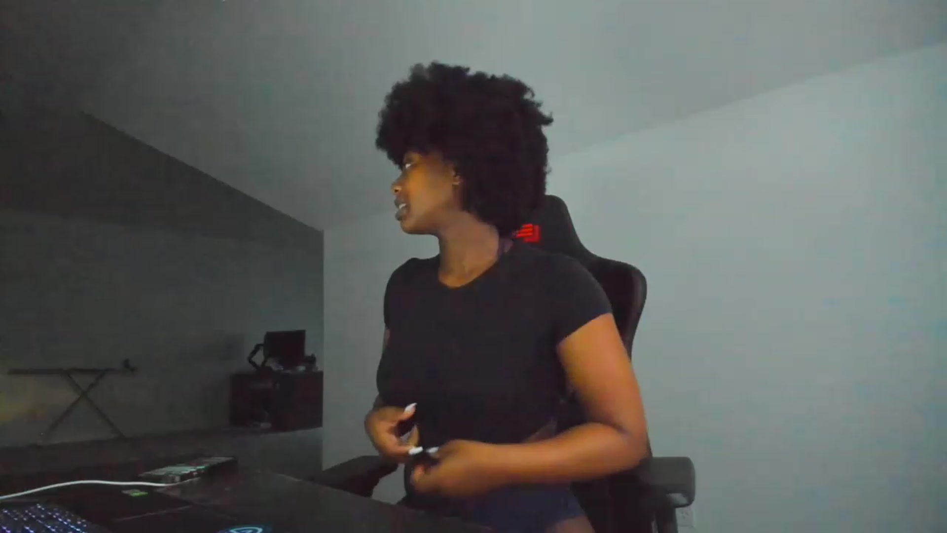 Gallery image thumbnail from Seven's myfreecams stream on, 02/07/2023, 24:12 image 10 of 20