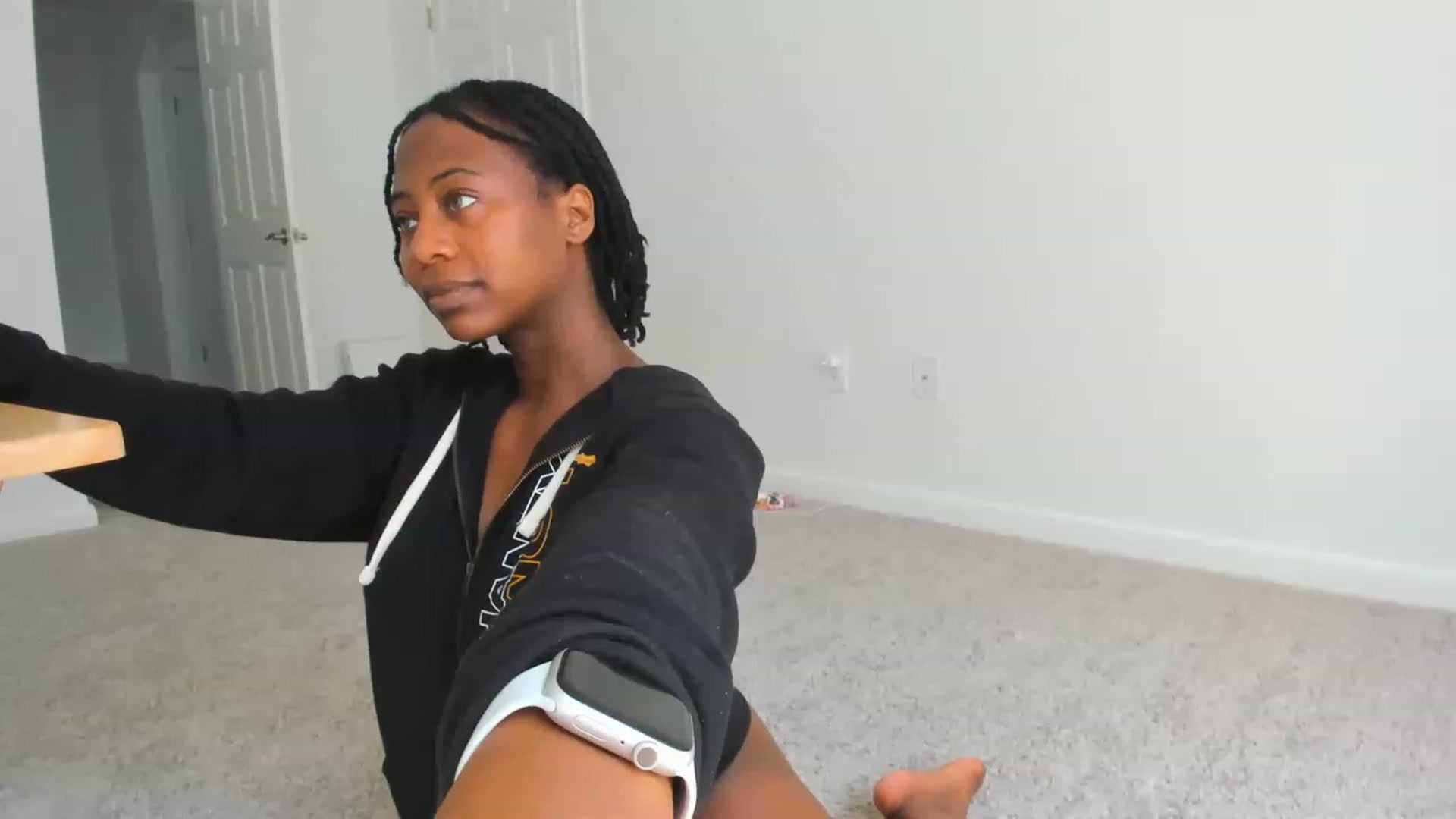 Gallery image thumbnail from Seven's myfreecams stream on, 06/21/2023, 20:04 image 12 of 20