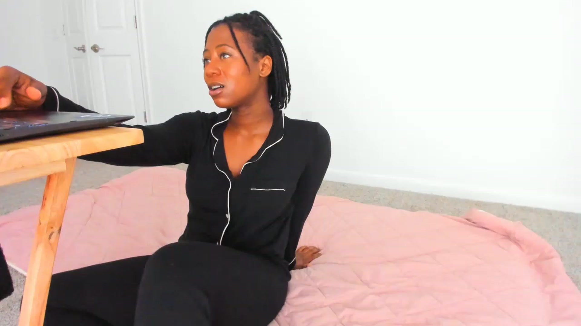Gallery image thumbnail from Seven's myfreecams stream on, 06/23/2023, 02:16 image 16 of 20