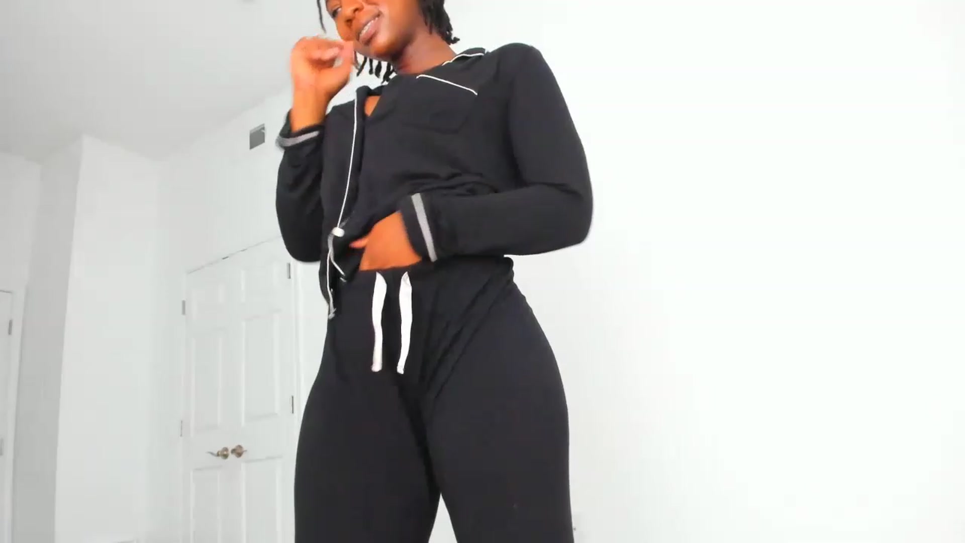 Gallery image thumbnail from Seven's myfreecams stream on, 06/23/2023, 03:38 image 10 of 20