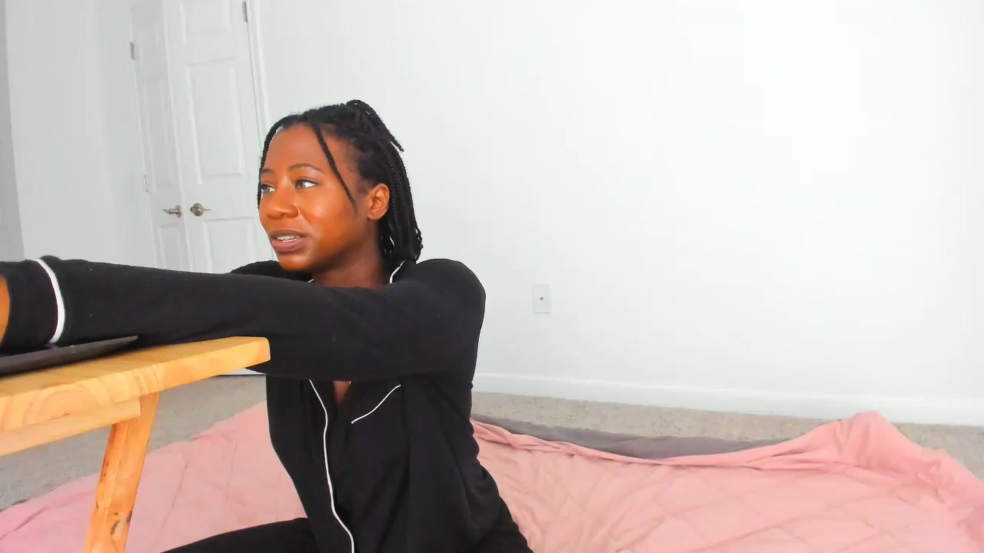 Gallery image thumbnail from Seven's myfreecams stream on, 06/23/2023, 03:38 image 5 of 20