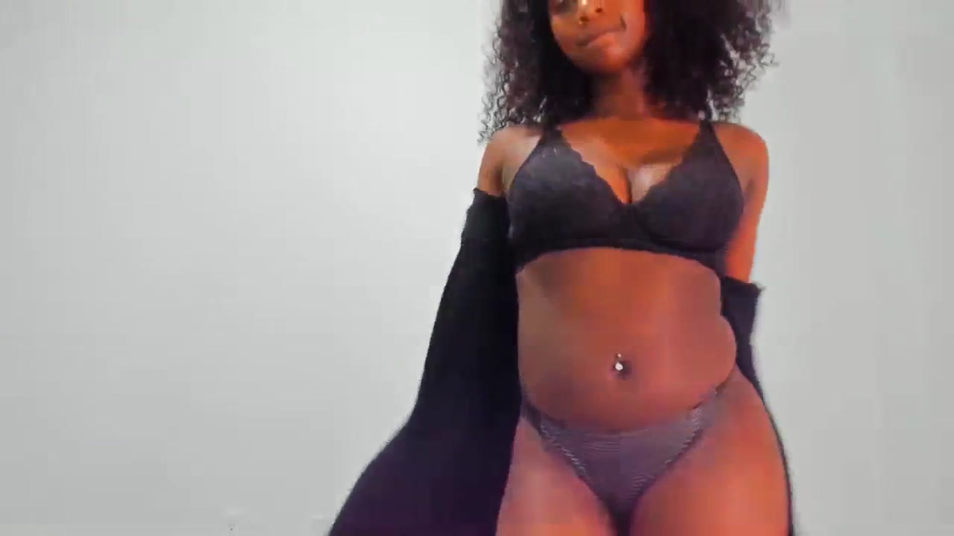 Gallery image thumbnail from Seven's myfreecams stream on, 08/12/2023, 03:48 image 11 of 20