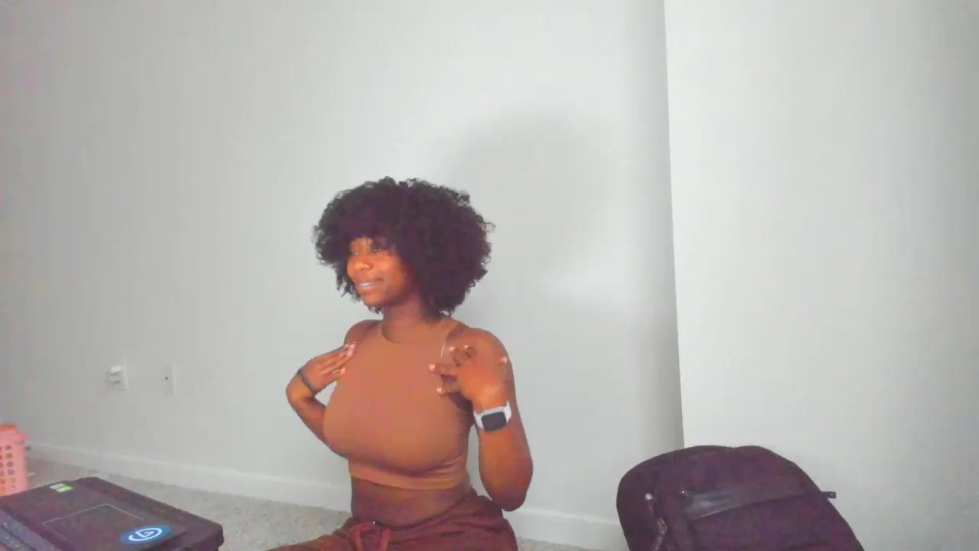 Gallery image thumbnail from Seven's myfreecams stream on, 10/16/2023, 23:54 image 8 of 20