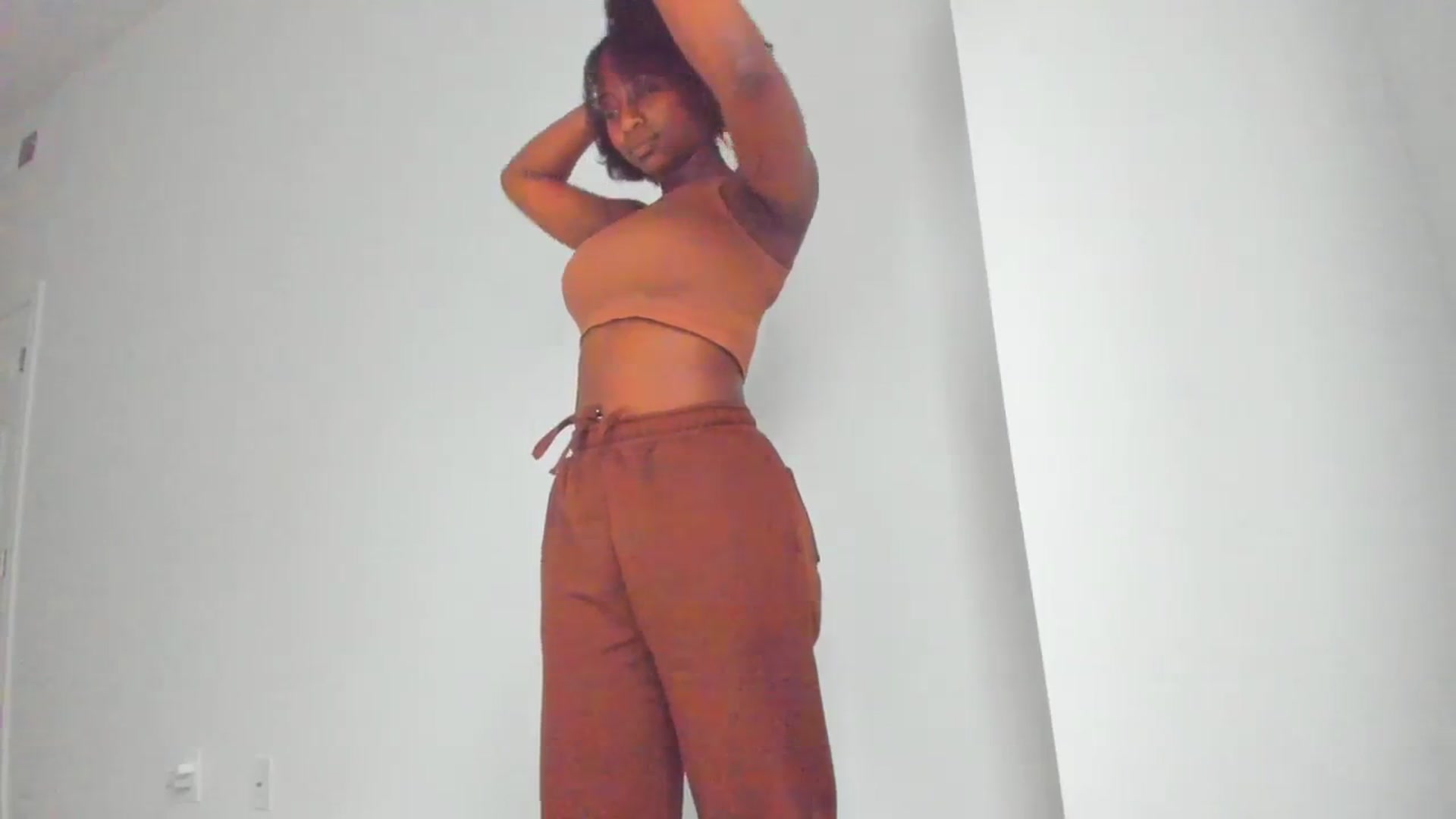 Gallery image thumbnail from Seven's myfreecams stream on, 10/16/2023, 23:54 image 5 of 20
