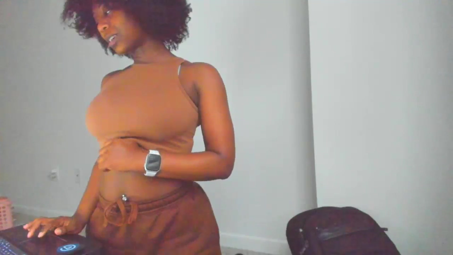 Gallery image thumbnail from Seven's myfreecams stream on, 10/16/2023, 23:54 image 12 of 20