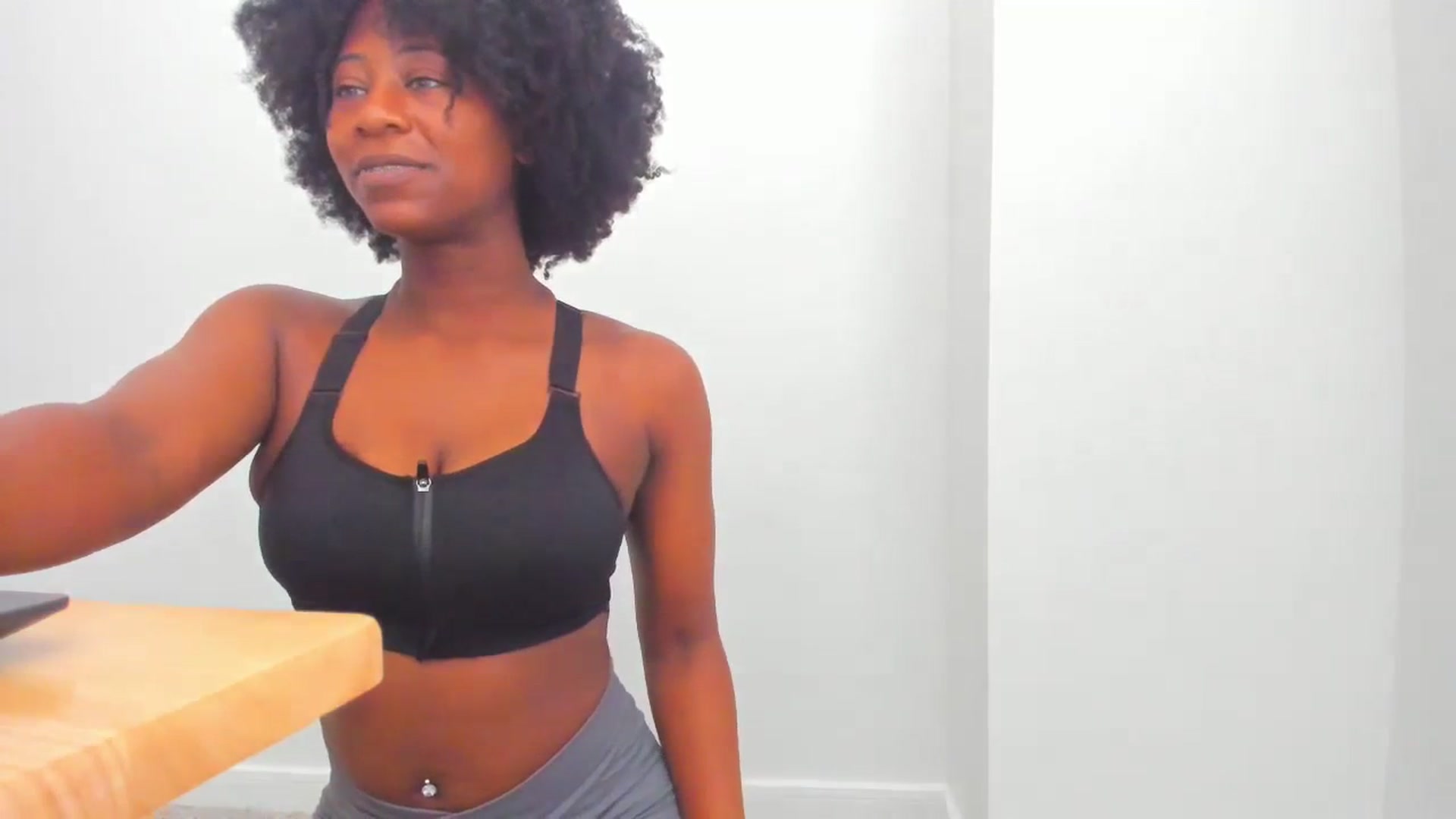 Gallery image thumbnail from Seven's myfreecams stream on, 10/18/2023, 15:40 image 17 of 20