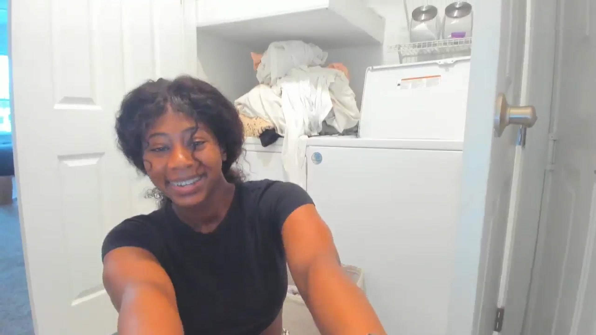 Gallery image thumbnail from Seven's myfreecams stream on, 11/16/2023, 20:25 image 18 of 20