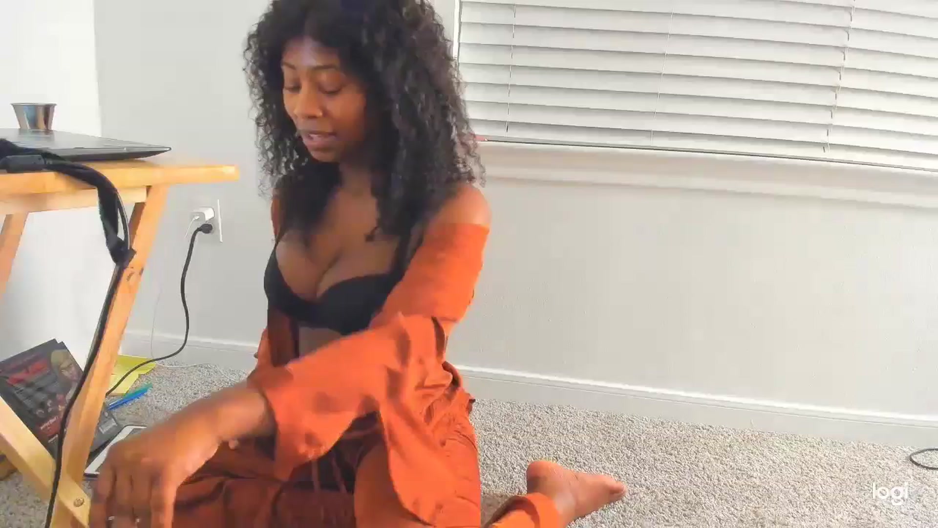 Gallery image thumbnail from Seven's myfreecams stream on, 12/19/2023, 04:01 image 8 of 20
