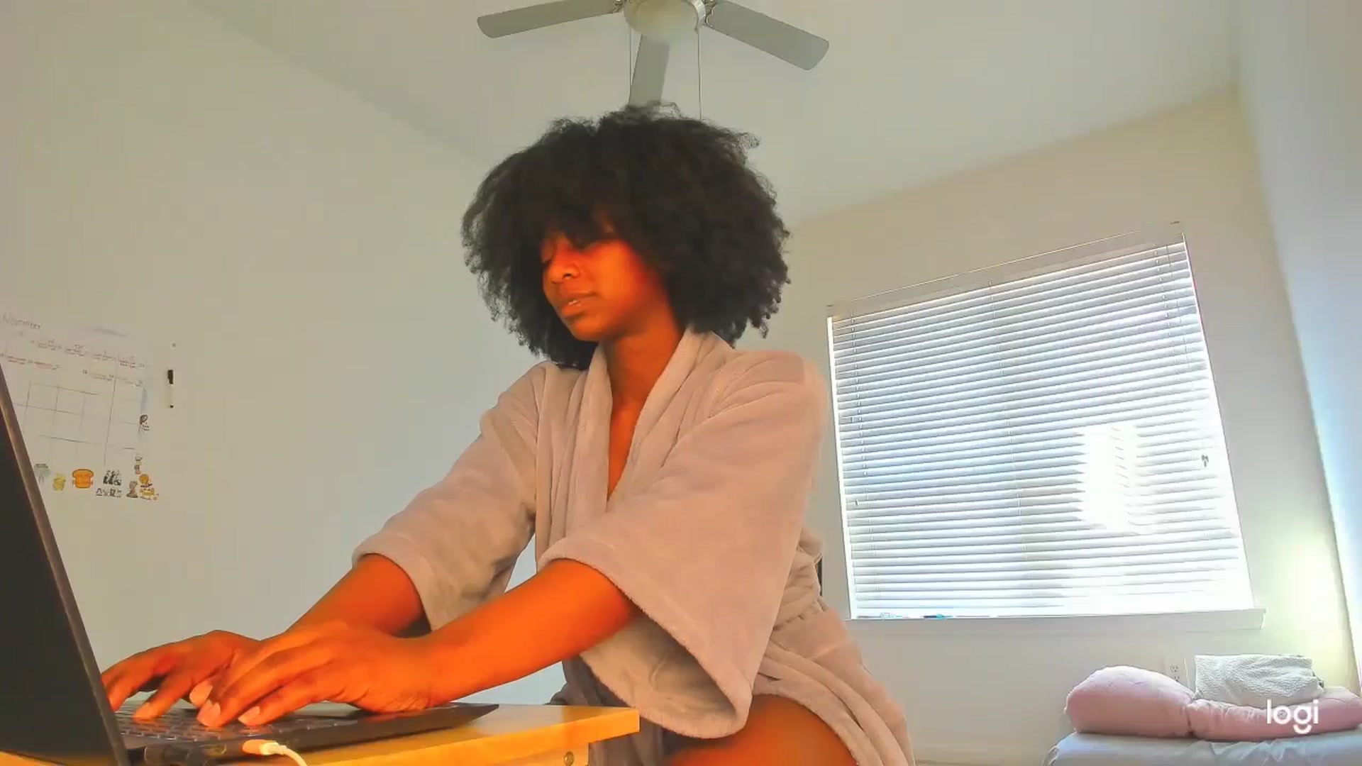 Gallery image thumbnail from Seven's myfreecams stream on, 12/30/2023, 19:12 image 19 of 20