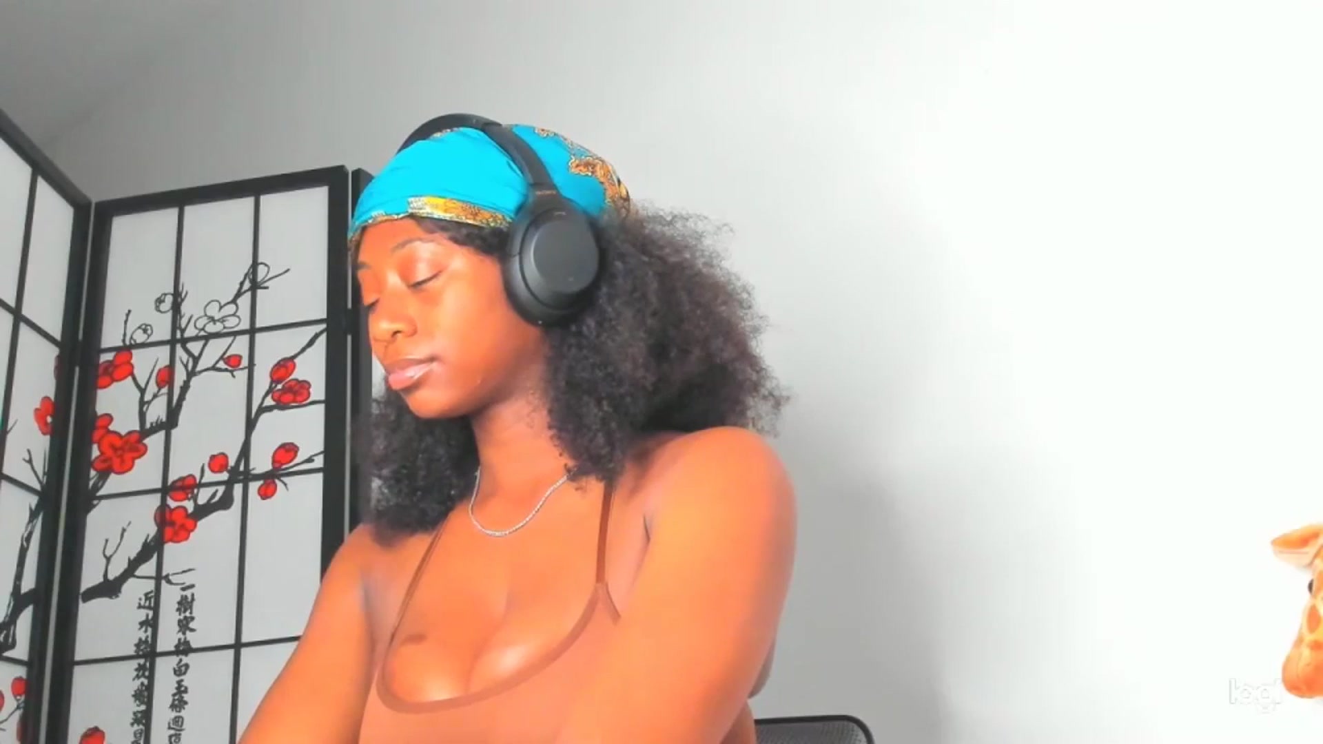 Gallery image thumbnail from Seven's myfreecams stream on, 04/07/2024, 01:49 image 15 of 20