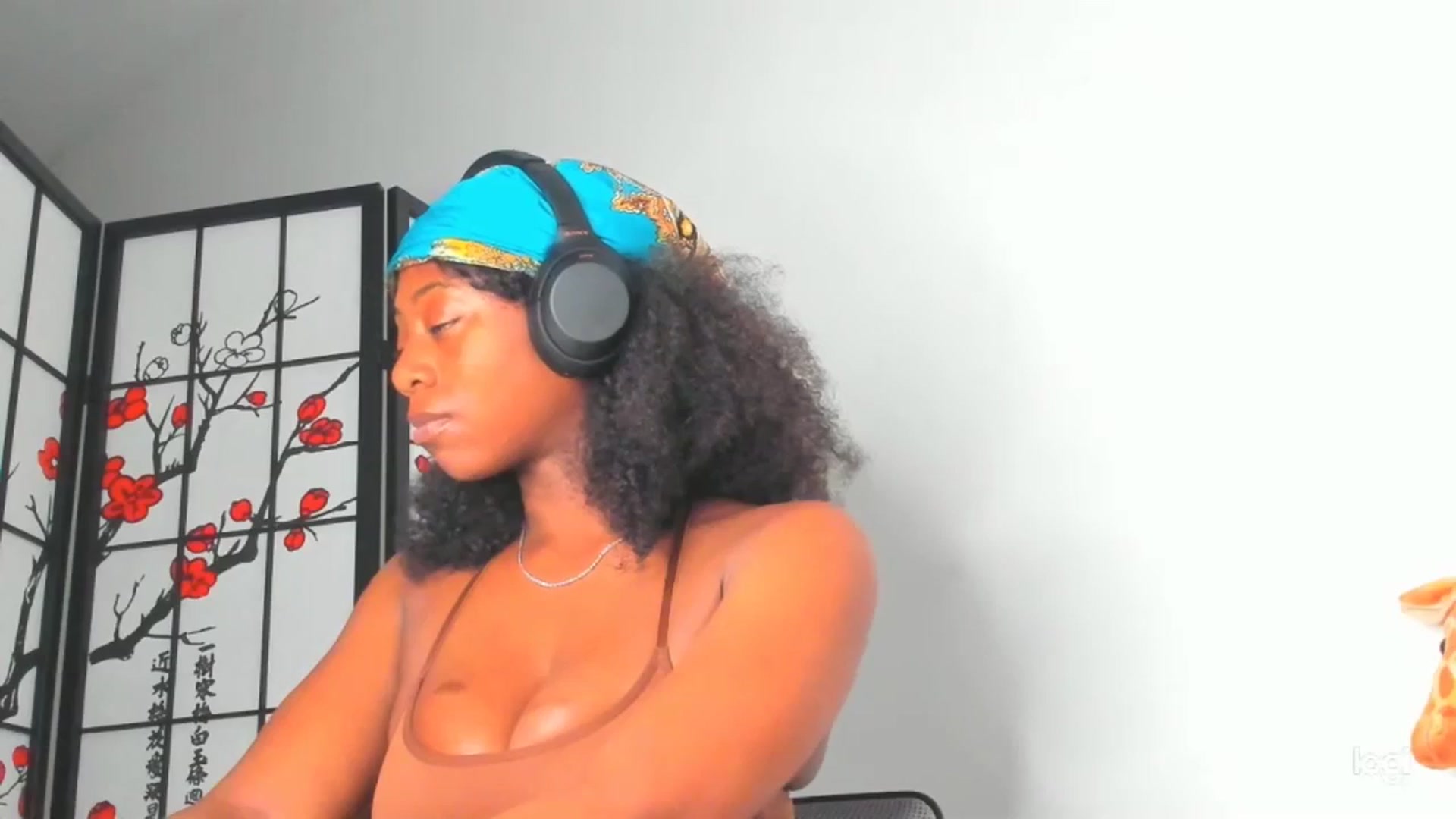Gallery image thumbnail from Seven's myfreecams stream on, 04/07/2024, 01:49 image 16 of 20