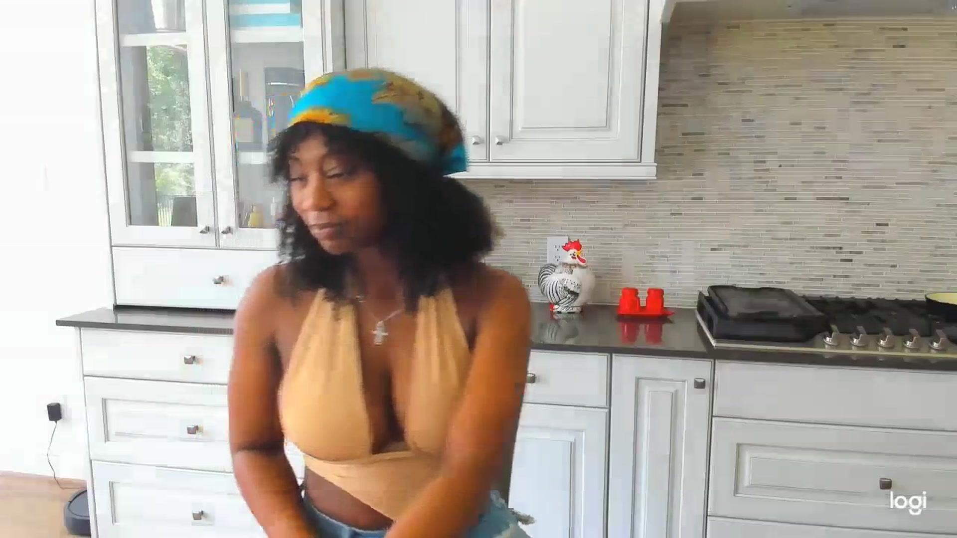 Gallery image thumbnail from Seven's myfreecams stream on, 04/13/2024, 18:10 image 15 of 20
