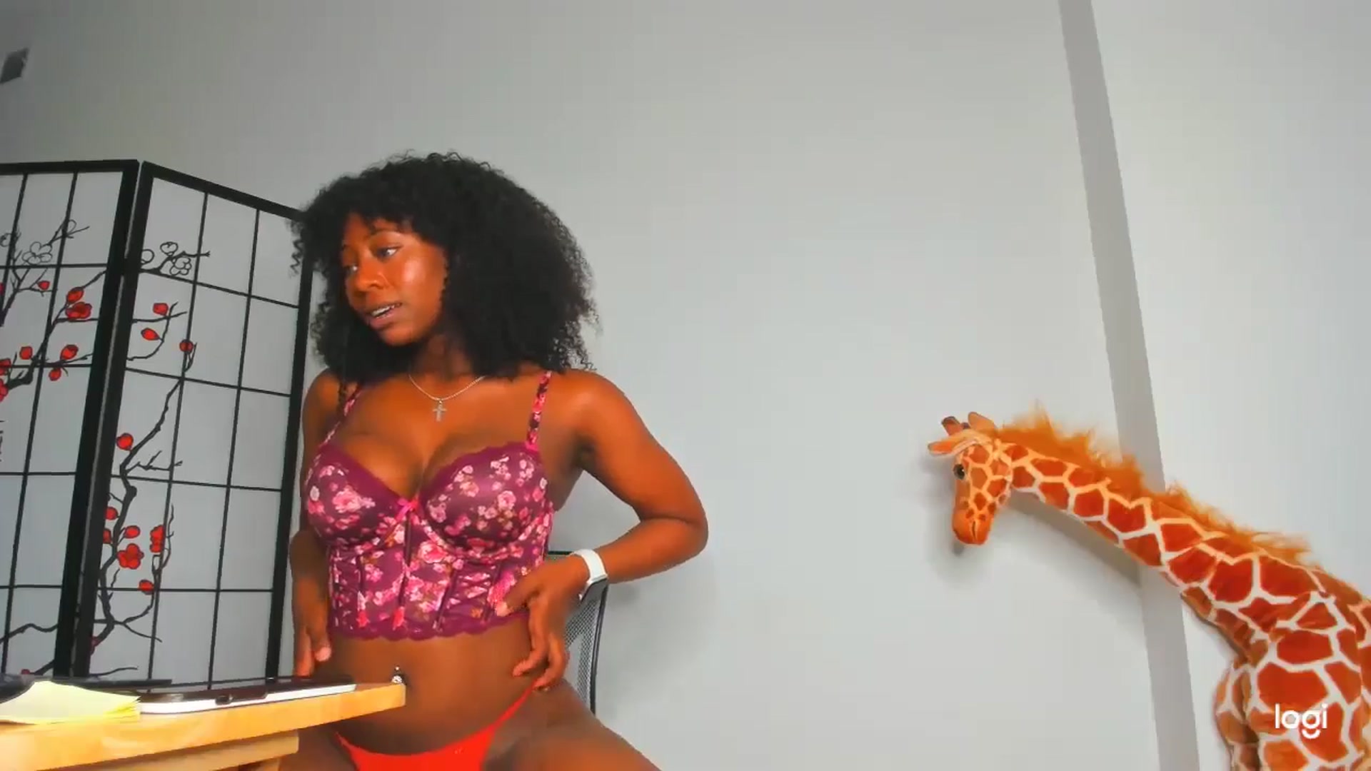 Gallery image thumbnail from Seven's myfreecams stream on, 05/19/2024, 02:20 image 11 of 20