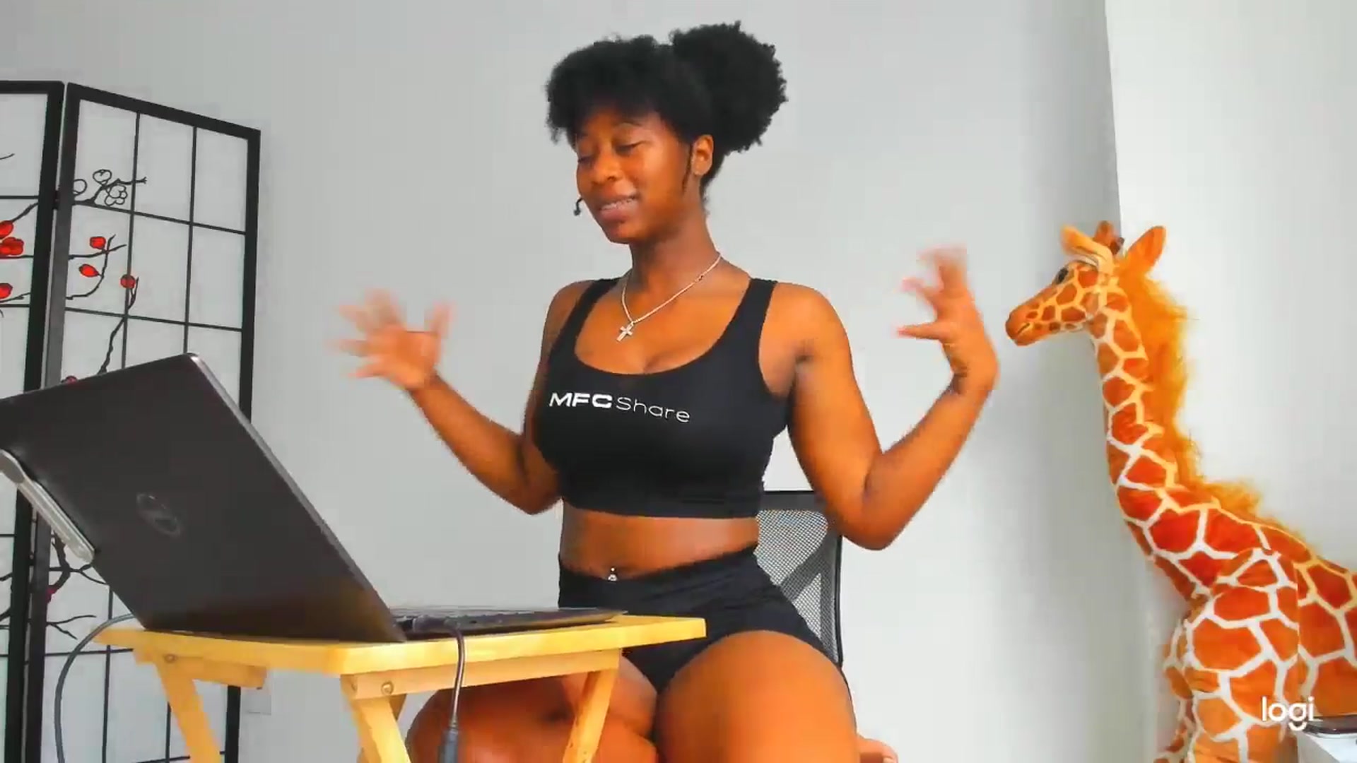 Gallery image thumbnail from Seven's myfreecams stream on, 05/29/2024, 16:17 image 9 of 20
