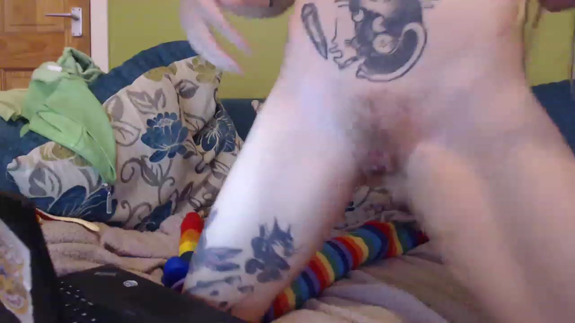 Gallery image thumbnail from Sewerslut's myfreecams stream on, 12/19/2022, 16:49 image 4 of 20