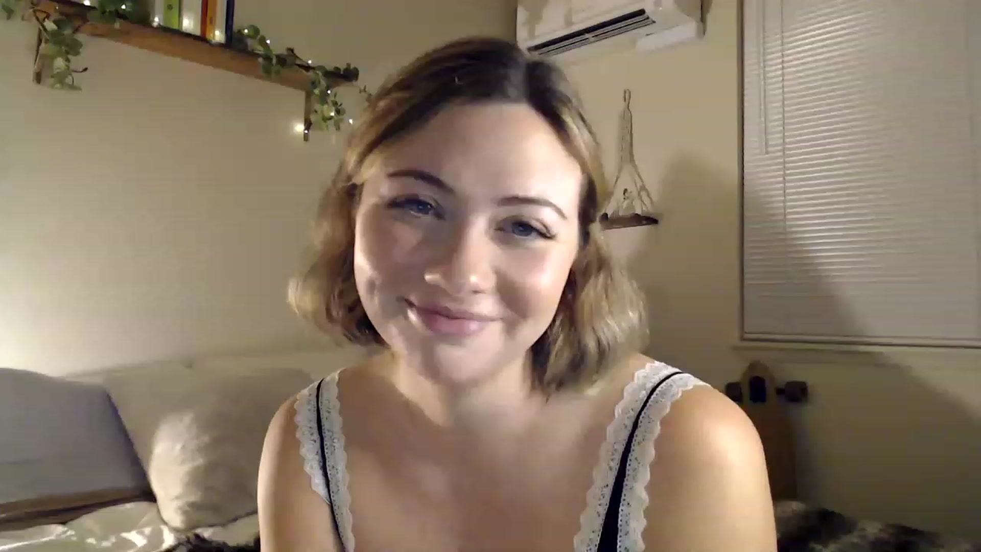 Gallery image thumbnail from SexKitten815's myfreecams stream on, 01/15/2023, 05:41 image 16 of 20