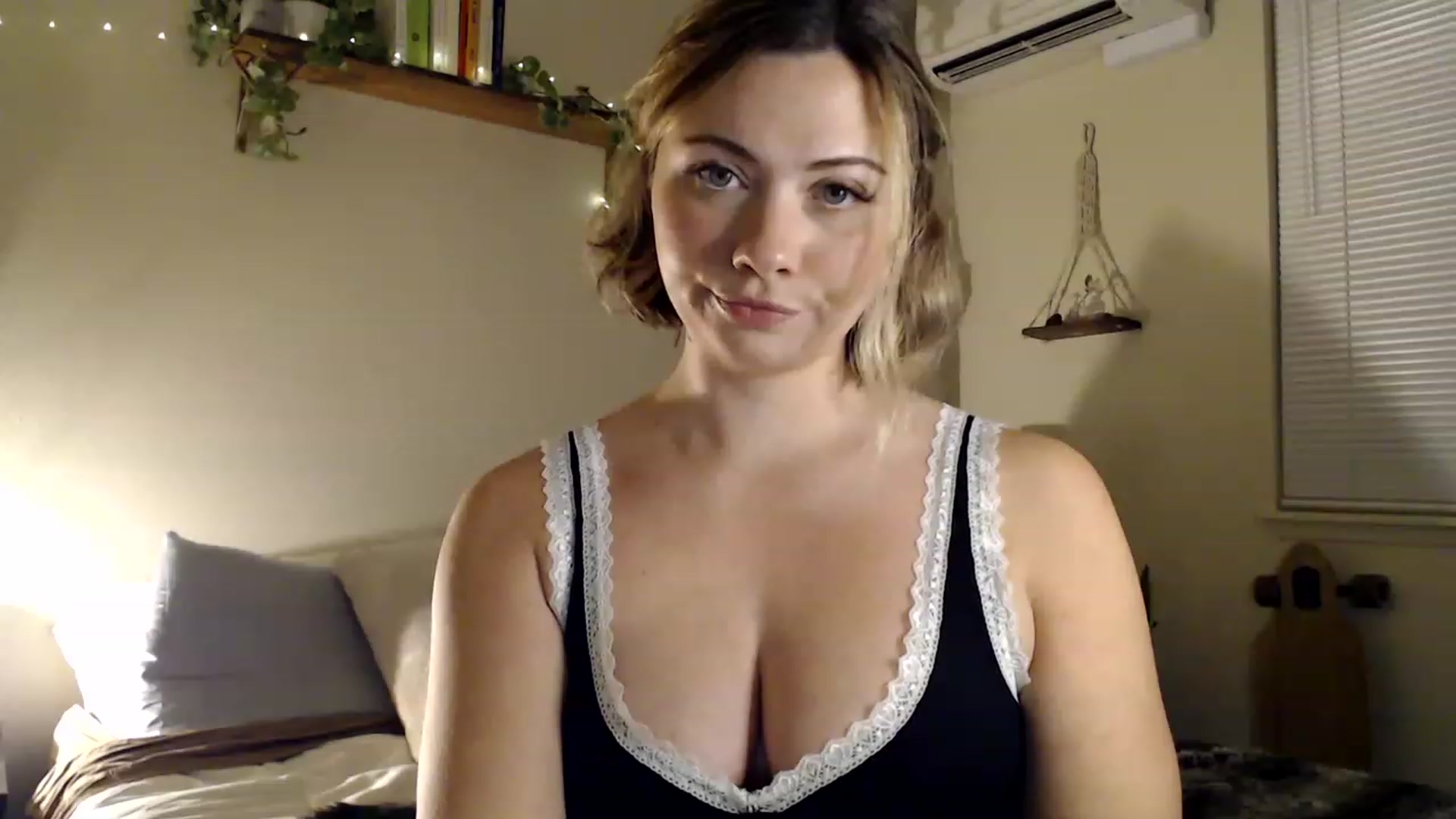 Gallery image thumbnail from SexKitten815's myfreecams stream on, 01/15/2023, 05:41 image 2 of 20