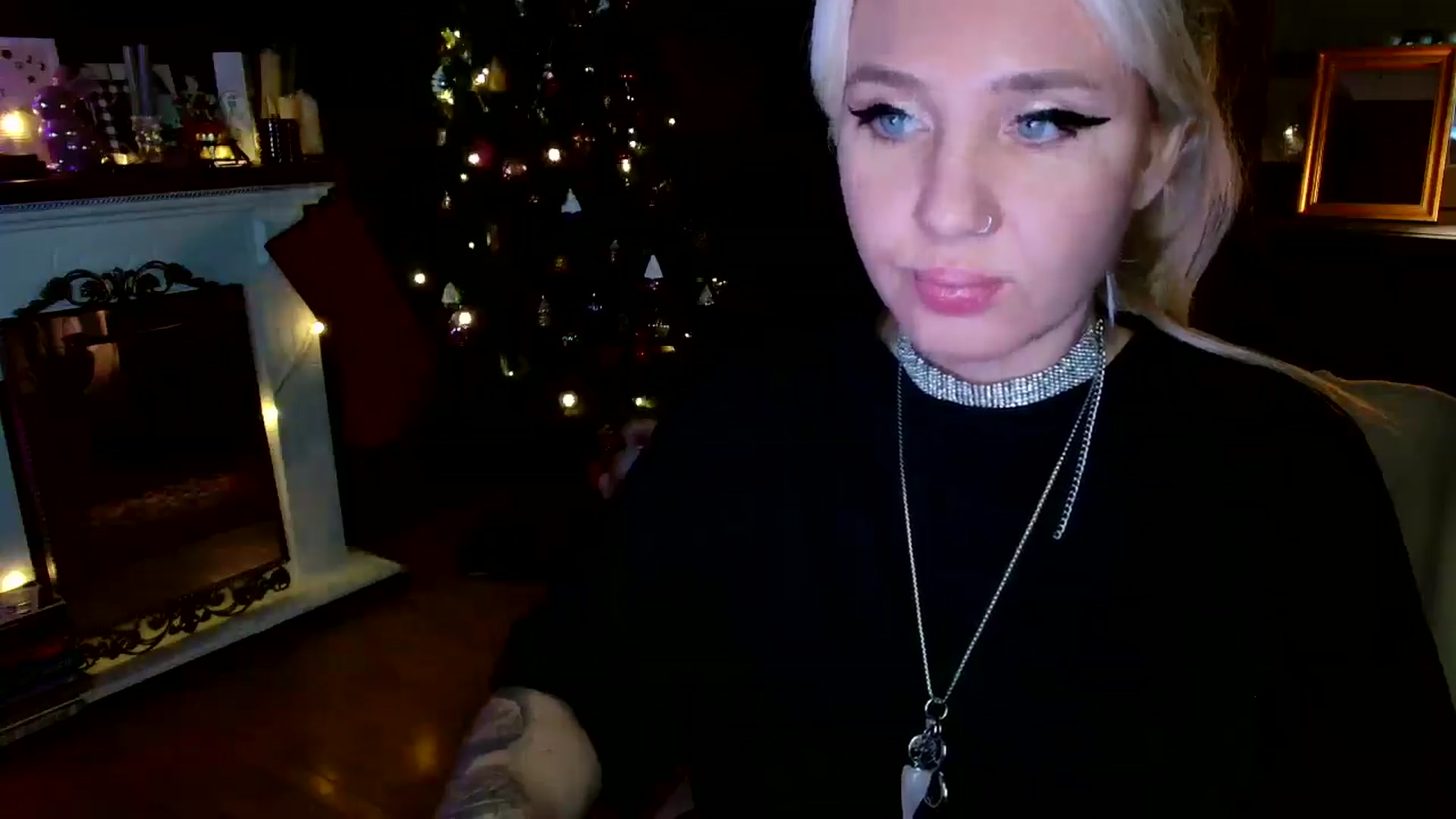 Gallery image thumbnail from SexWitch's myfreecams stream on, 12/31/2024, 17:34 image 3 of 20