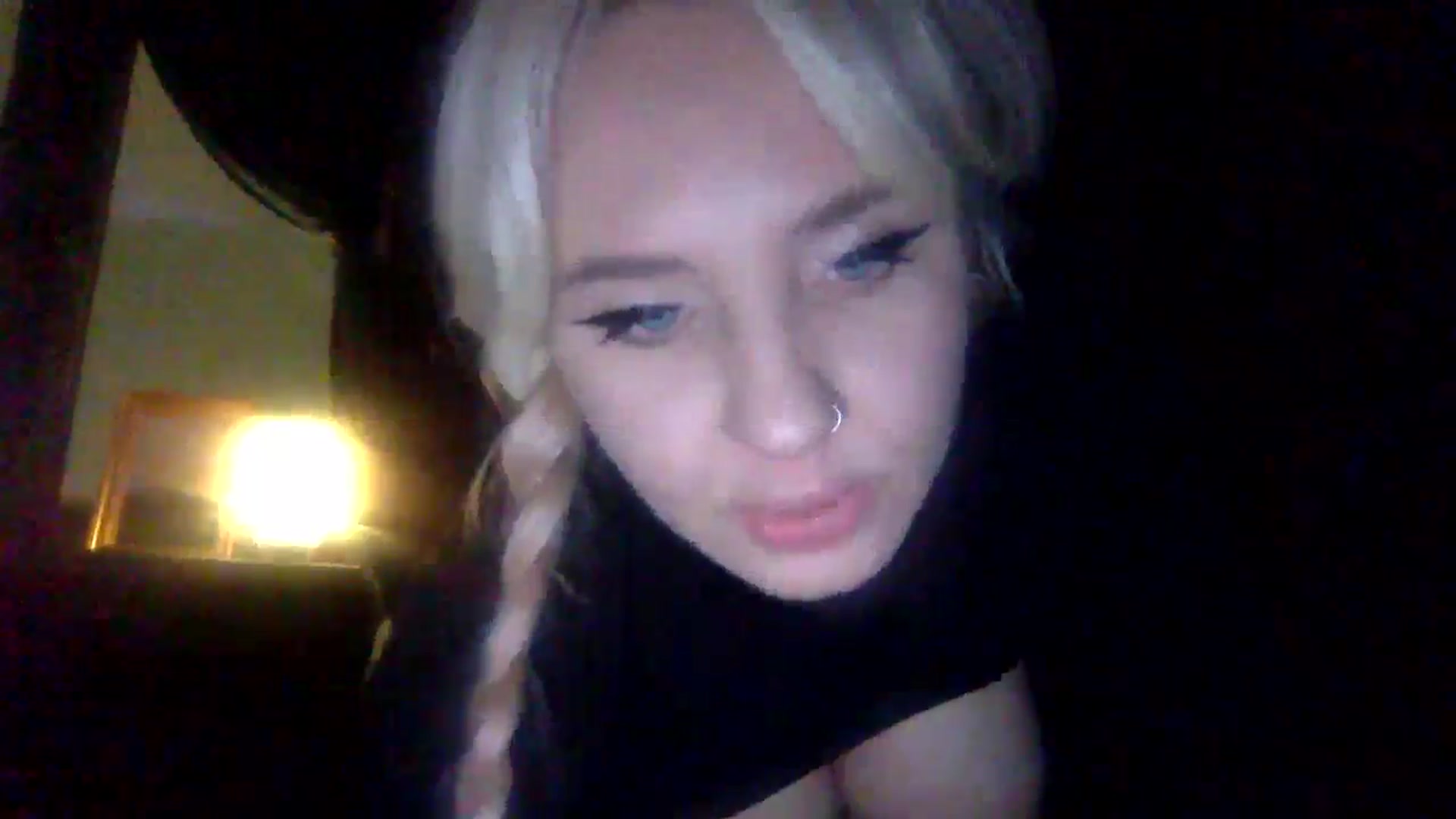 Gallery image thumbnail from SexWitch's myfreecams stream on, 01/01/2025, 19:38 image 18 of 20