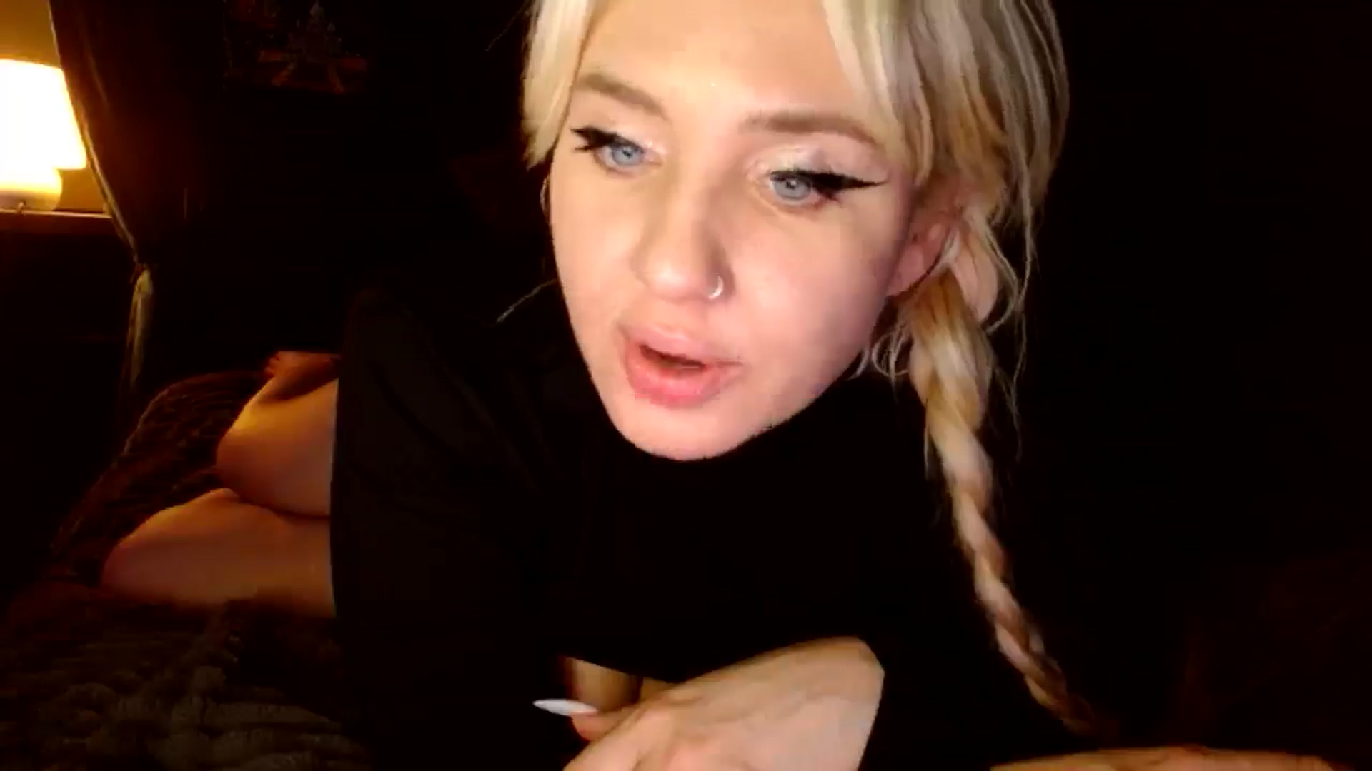 Gallery image thumbnail from SexWitch's myfreecams stream on, 01/01/2025, 19:59 image 20 of 20