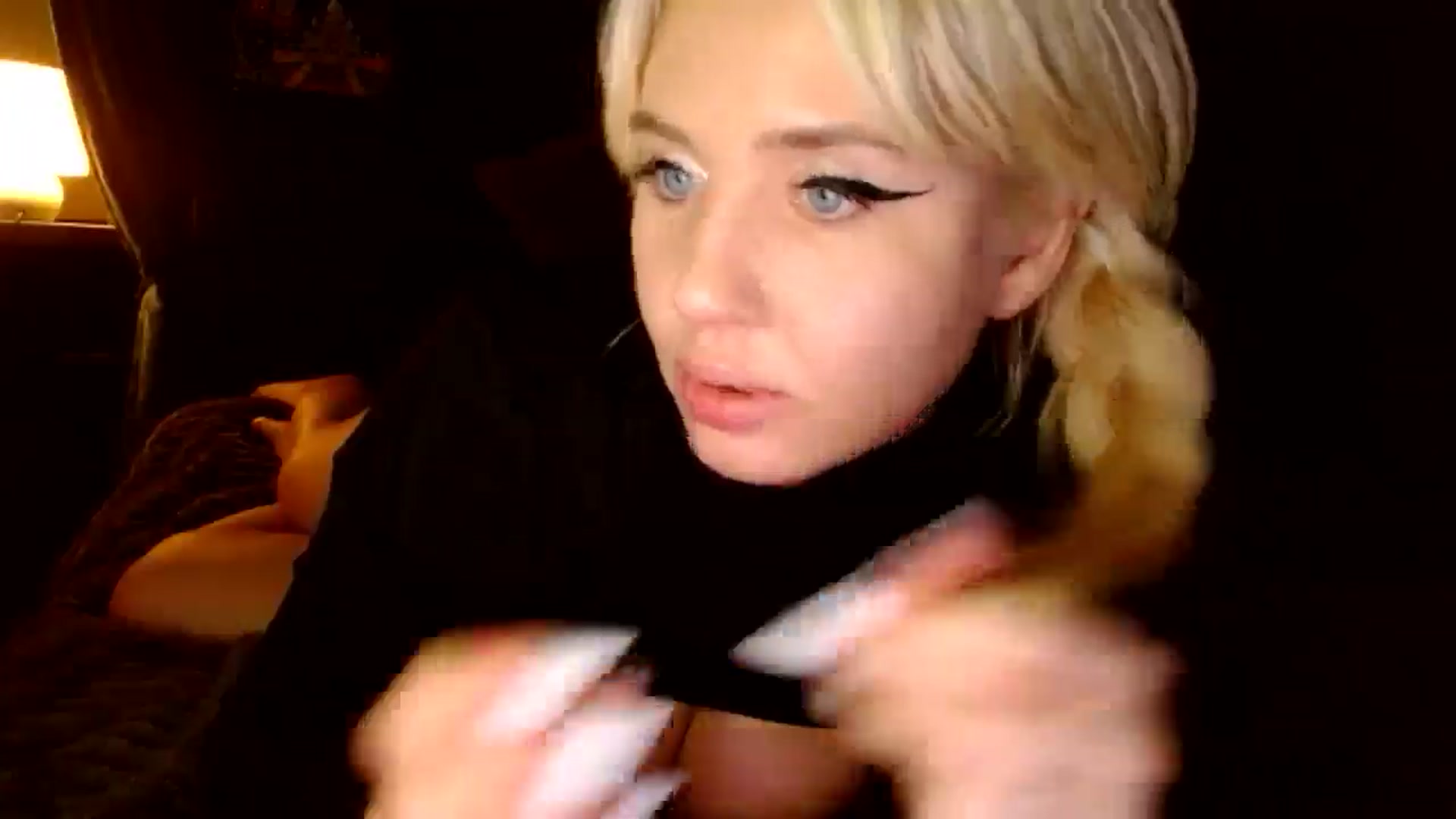 Gallery image thumbnail from SexWitch's myfreecams stream on, 01/01/2025, 19:59 image 17 of 20