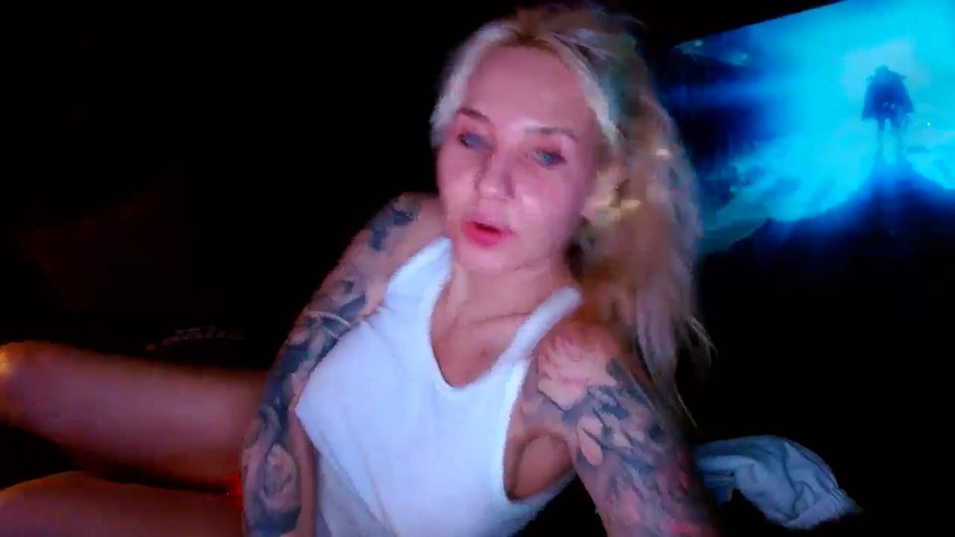 Gallery image thumbnail from SexWitch's myfreecams stream on, 01/01/2025, 22:37 image 5 of 20