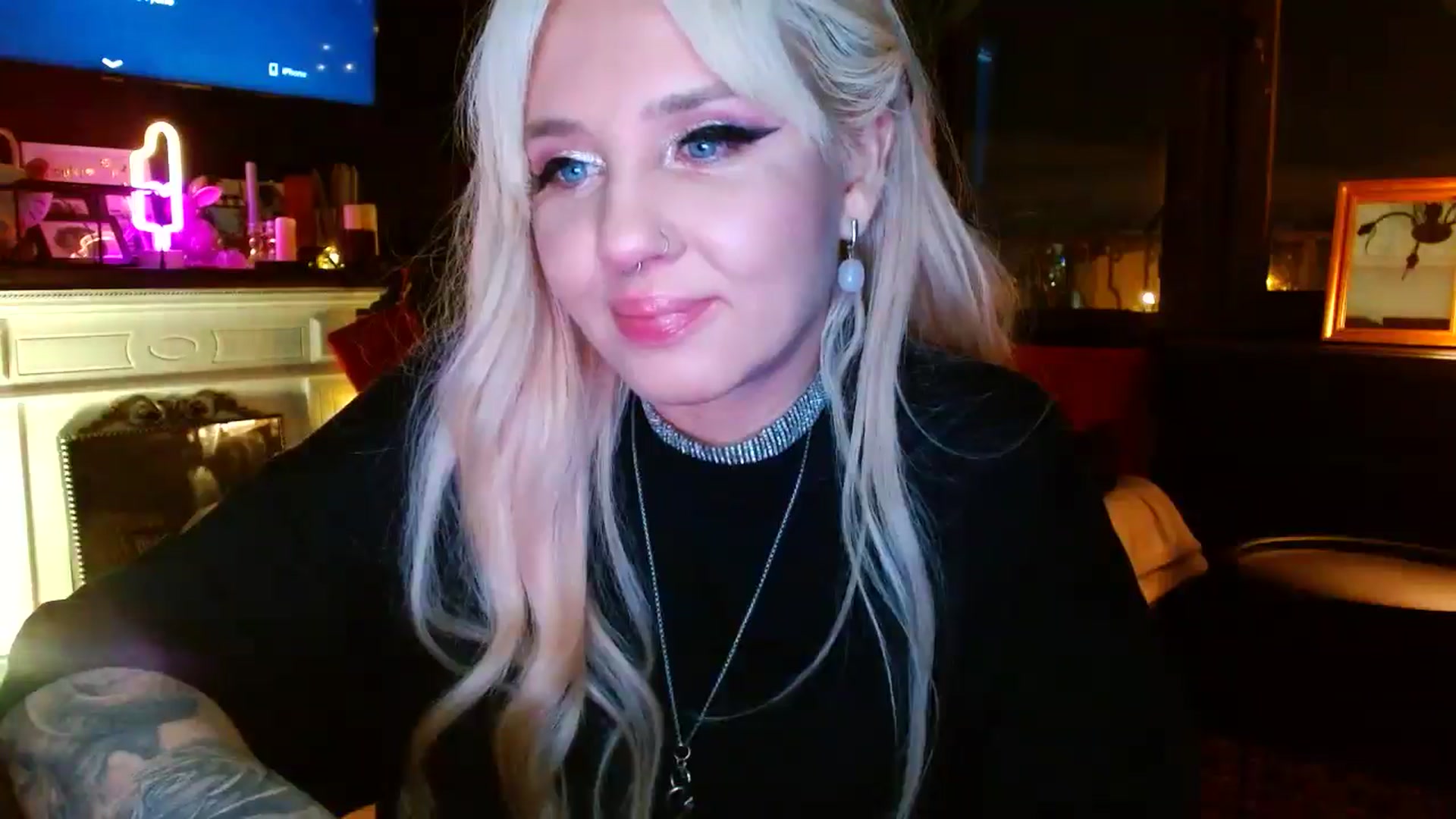 Gallery image thumbnail from SexWitch's myfreecams stream on, 01/03/2025, 17:57 image 15 of 20