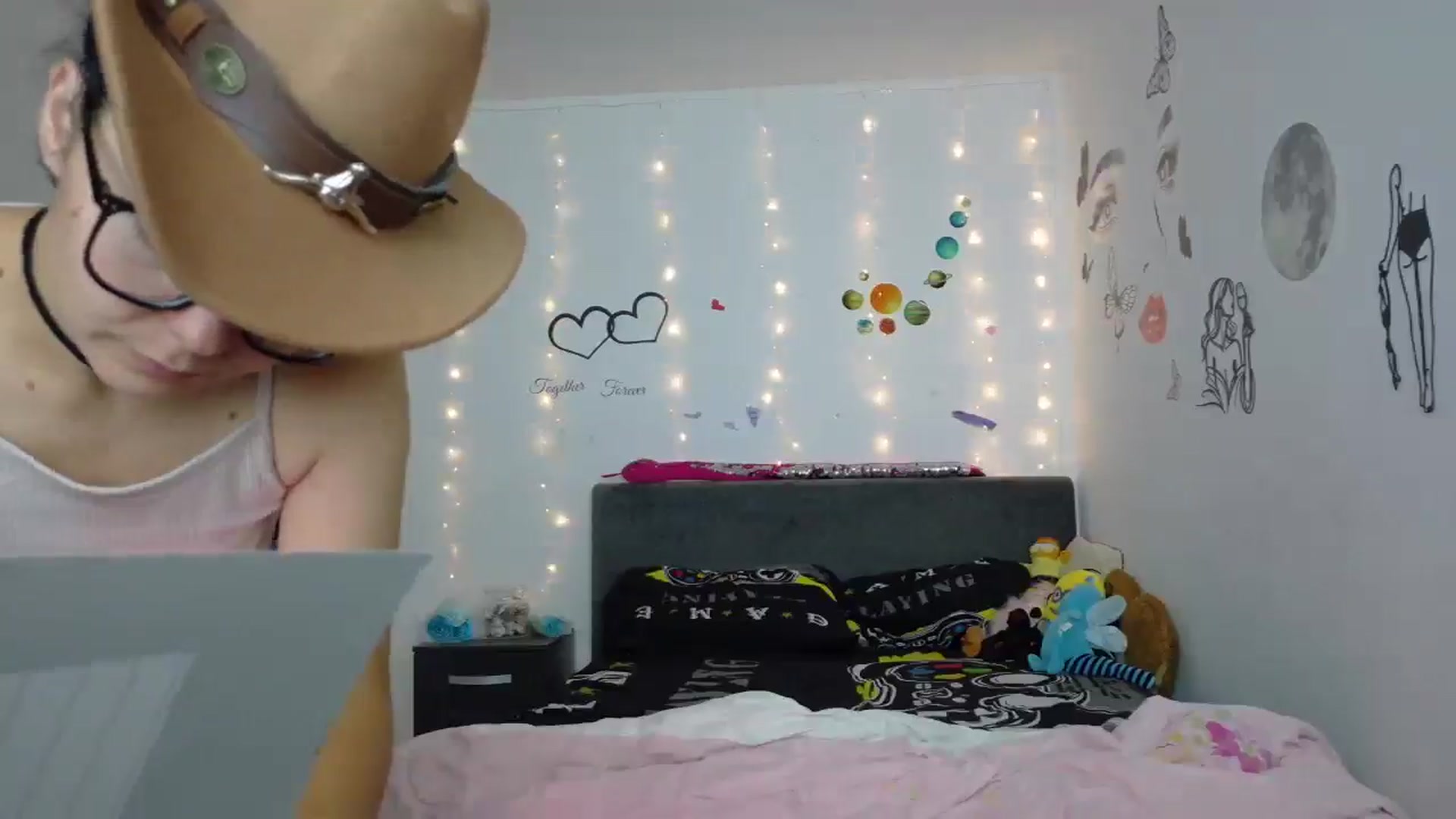 Gallery image thumbnail from SexYcowGIRL__'s myfreecams stream on, 07/05/2025, 07:59 image 2 of 20