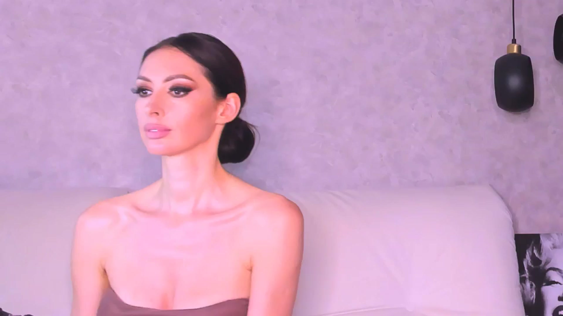 Gallery image thumbnail from SexiLadi's myfreecams stream on, 08/13/2024, 02:54 image 7 of 20