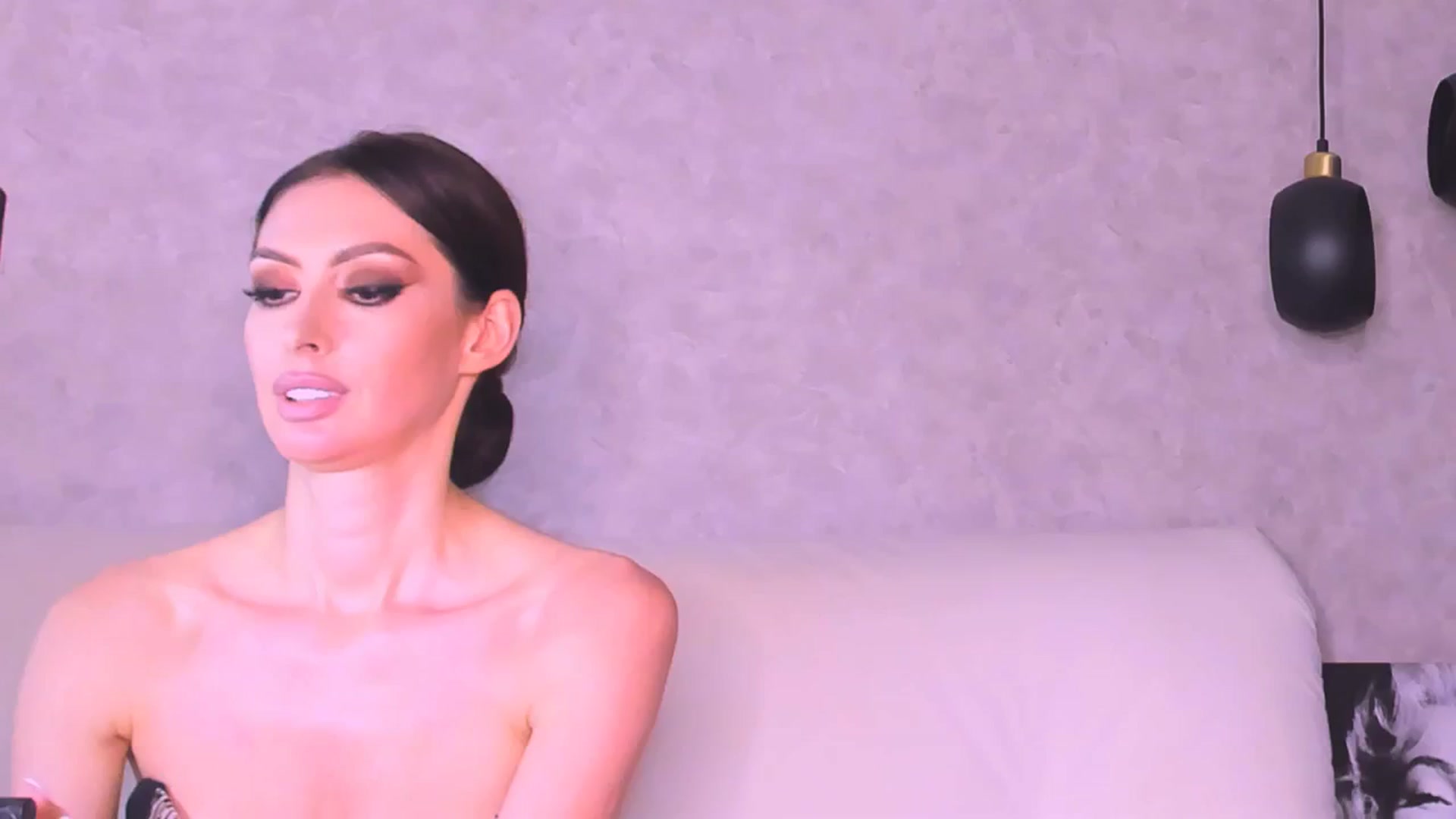 Gallery image thumbnail from SexiLadi's myfreecams stream on, 08/18/2024, 02:21 image 19 of 20