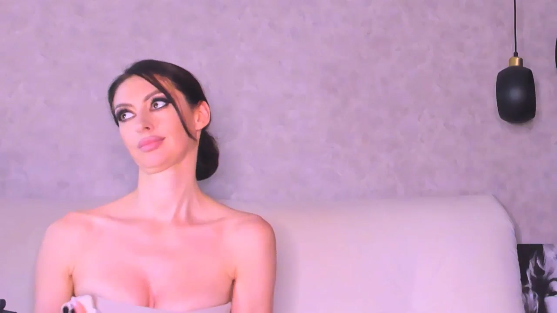 Gallery image thumbnail from SexiLadi's myfreecams stream on, 08/21/2024, 02:19 image 15 of 20